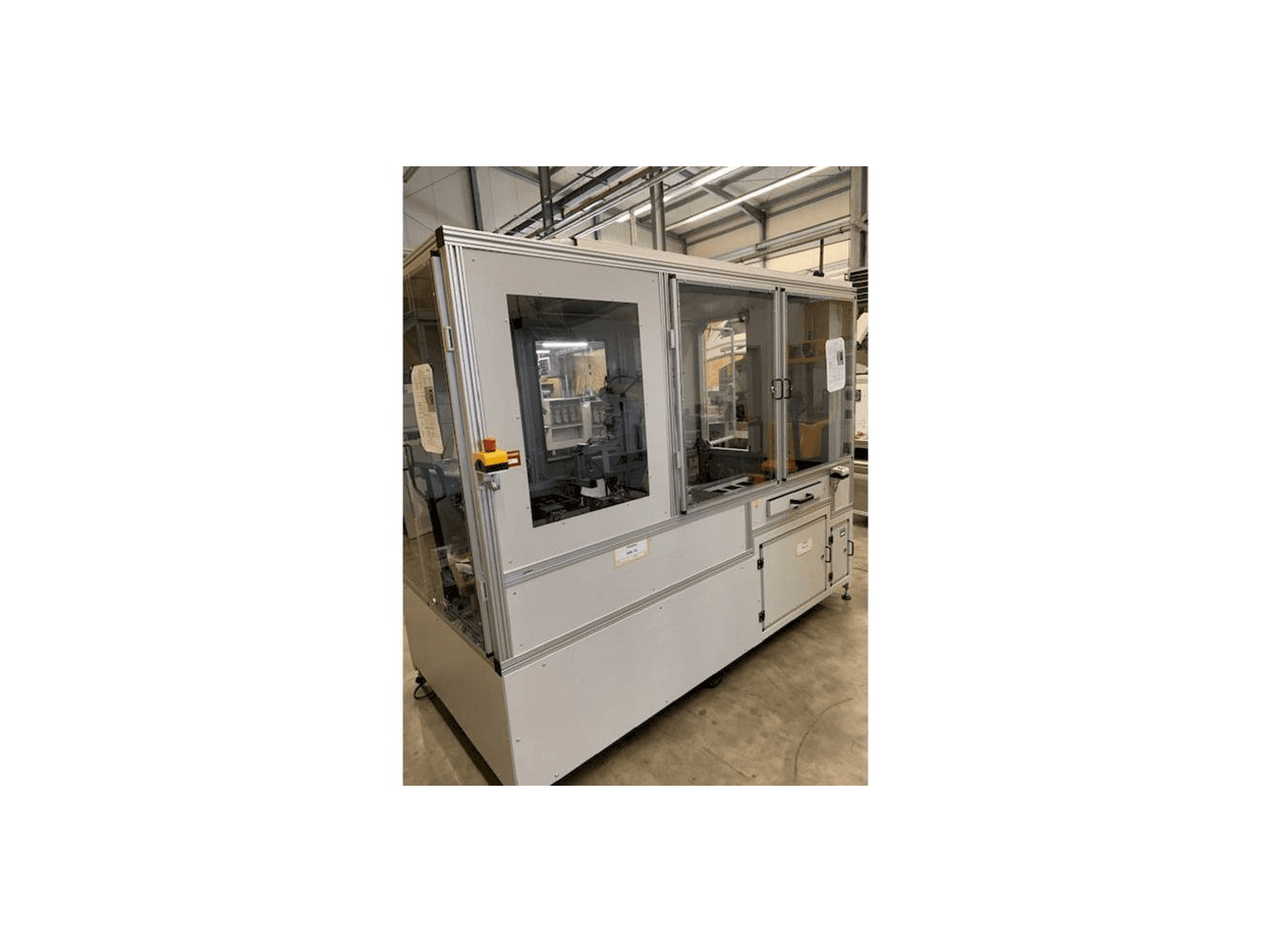 Prikaz lijeve strane stroja SEHO Robot cell sorting station