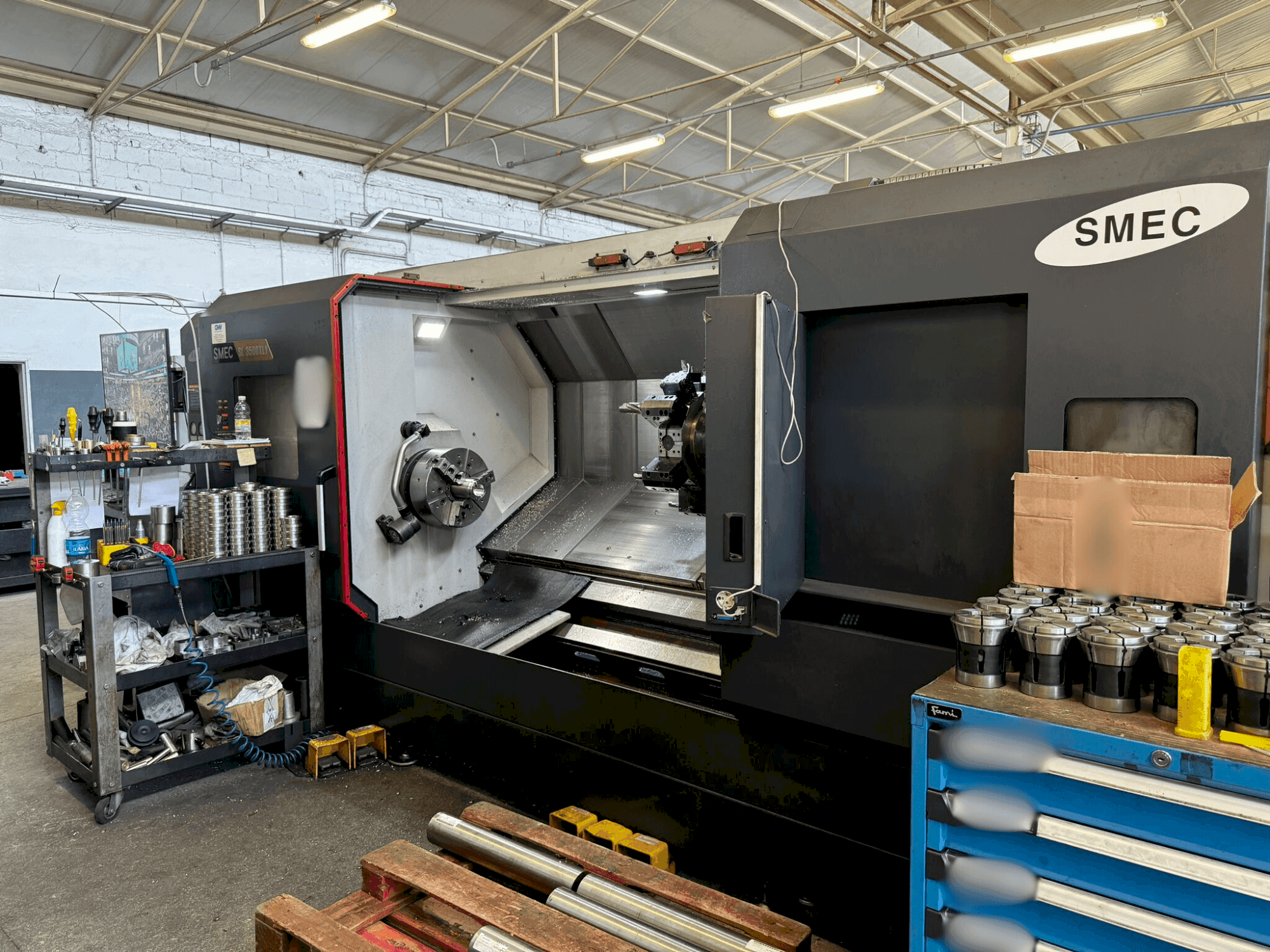 Prikaz stroja SMEC SL 3500XLY sprijeda