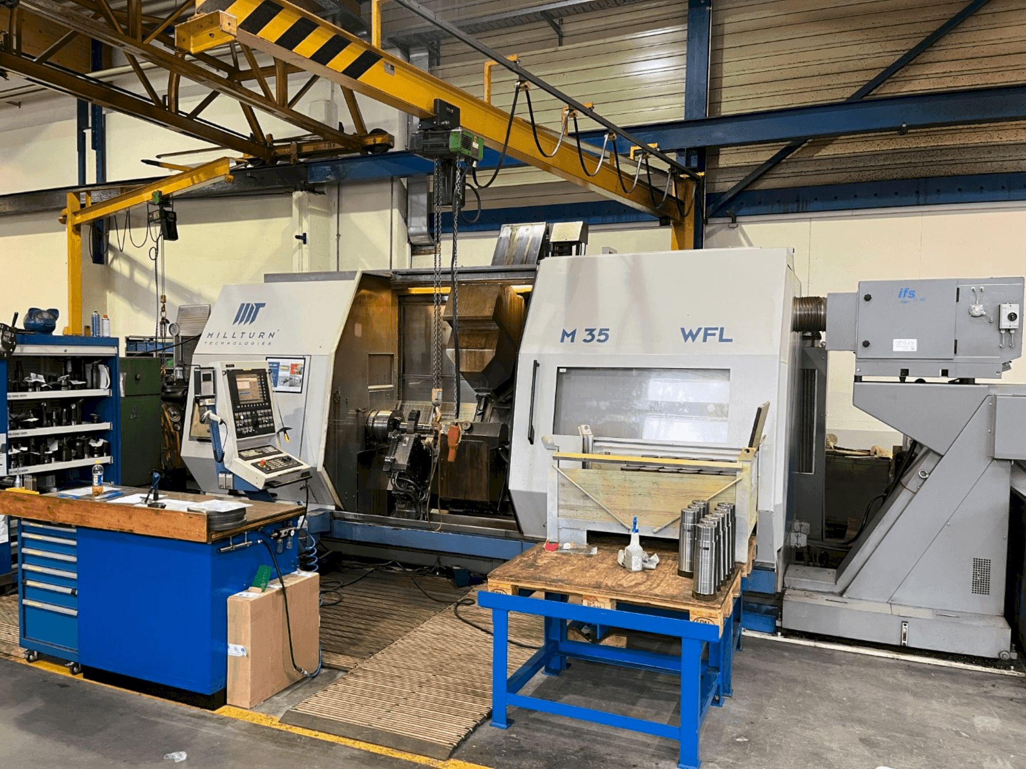 Prikaz stroja WFL M-35 sprijeda