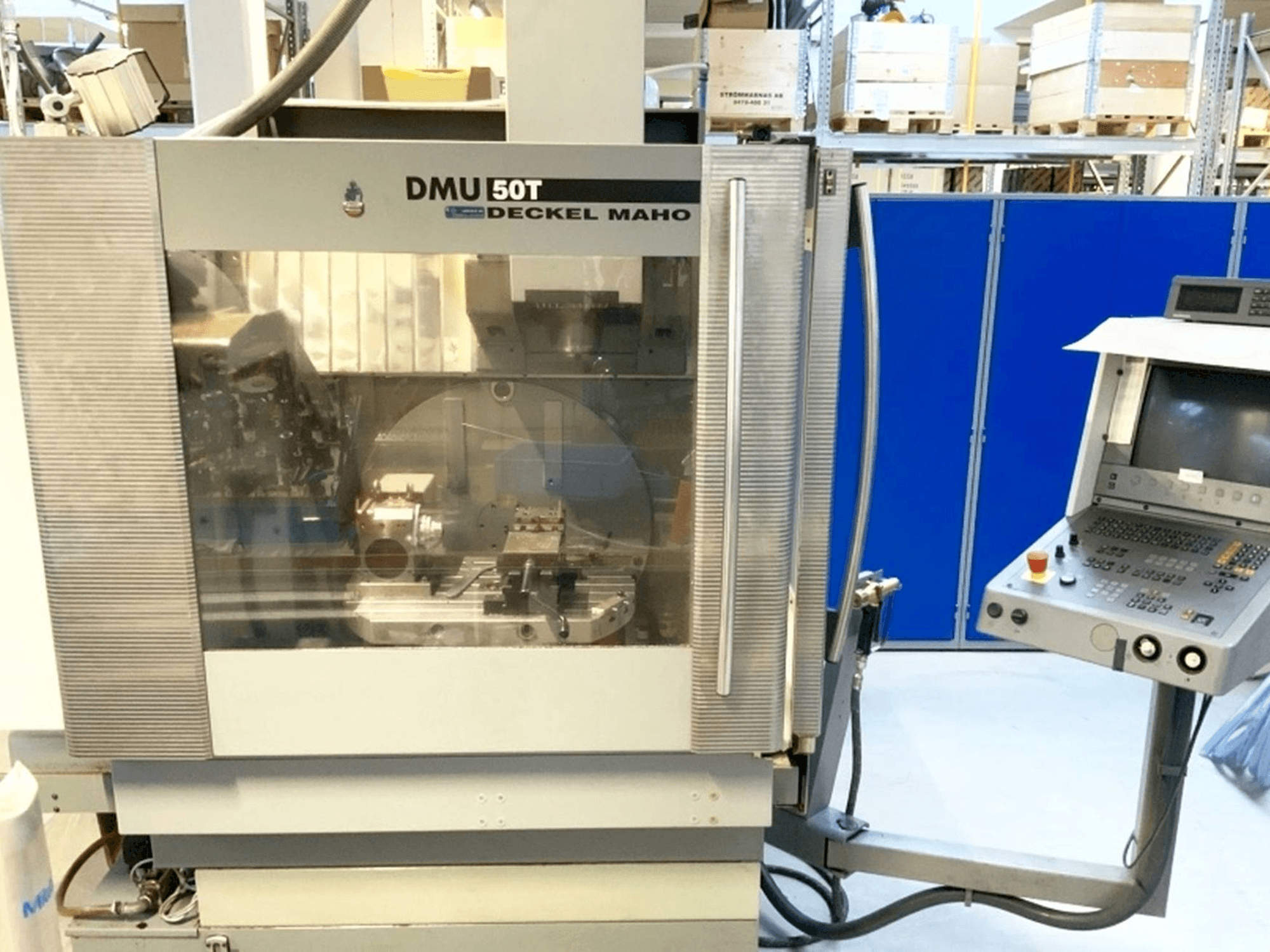 Prikaz stroja DECKEL MAHO DMU 50T sprijeda