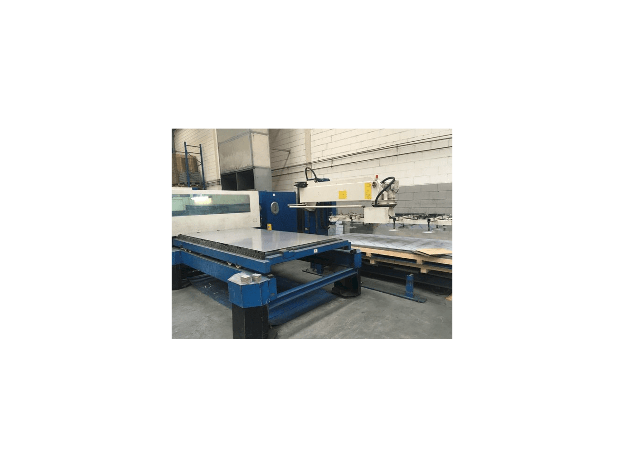 Prikaz stroja Trumpf Trumatic L3050 sprijeda