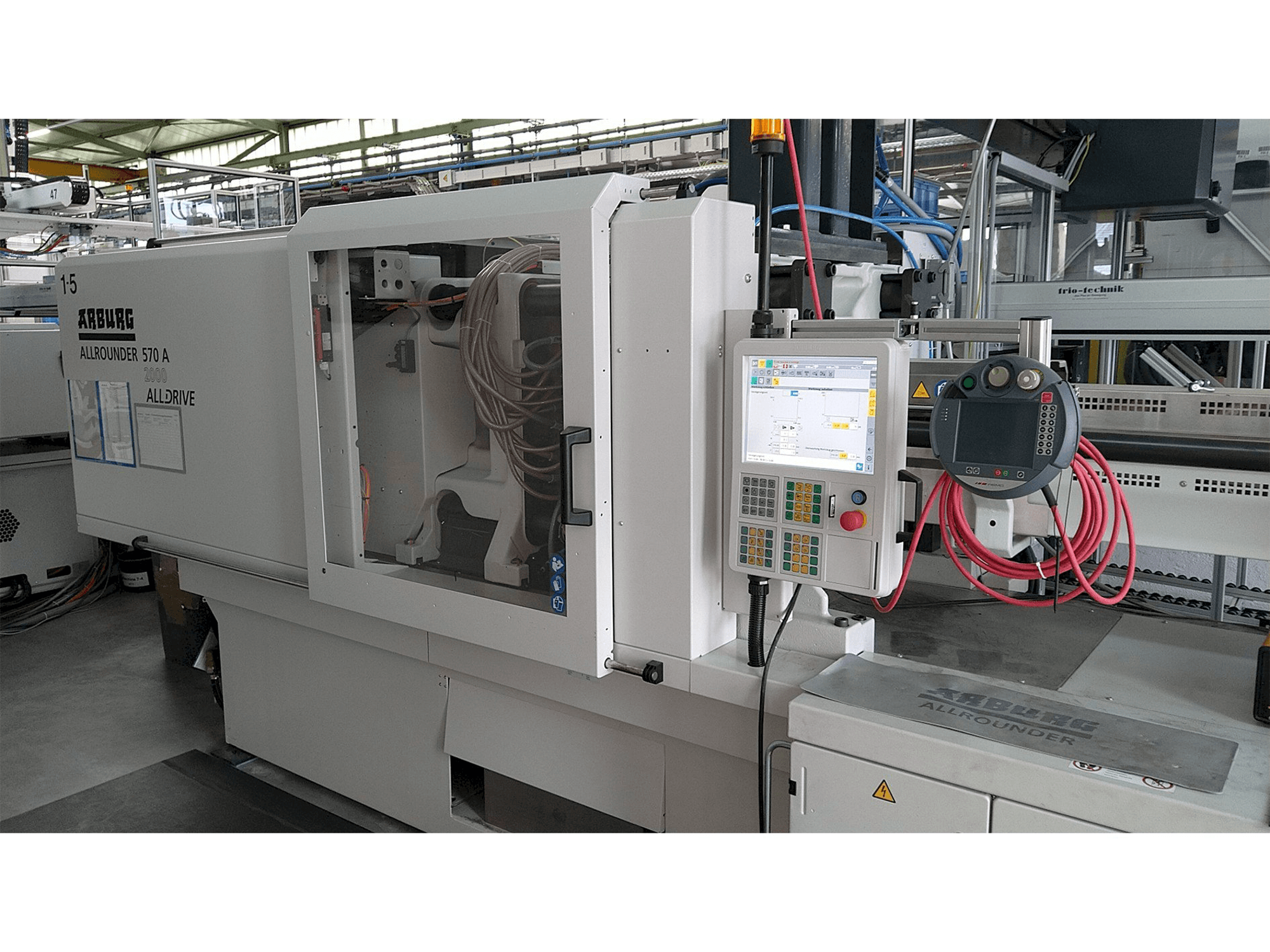 Prikaz stroja Arburg Allrounder 570 A 2000-800 ALLDRIVE sprijeda