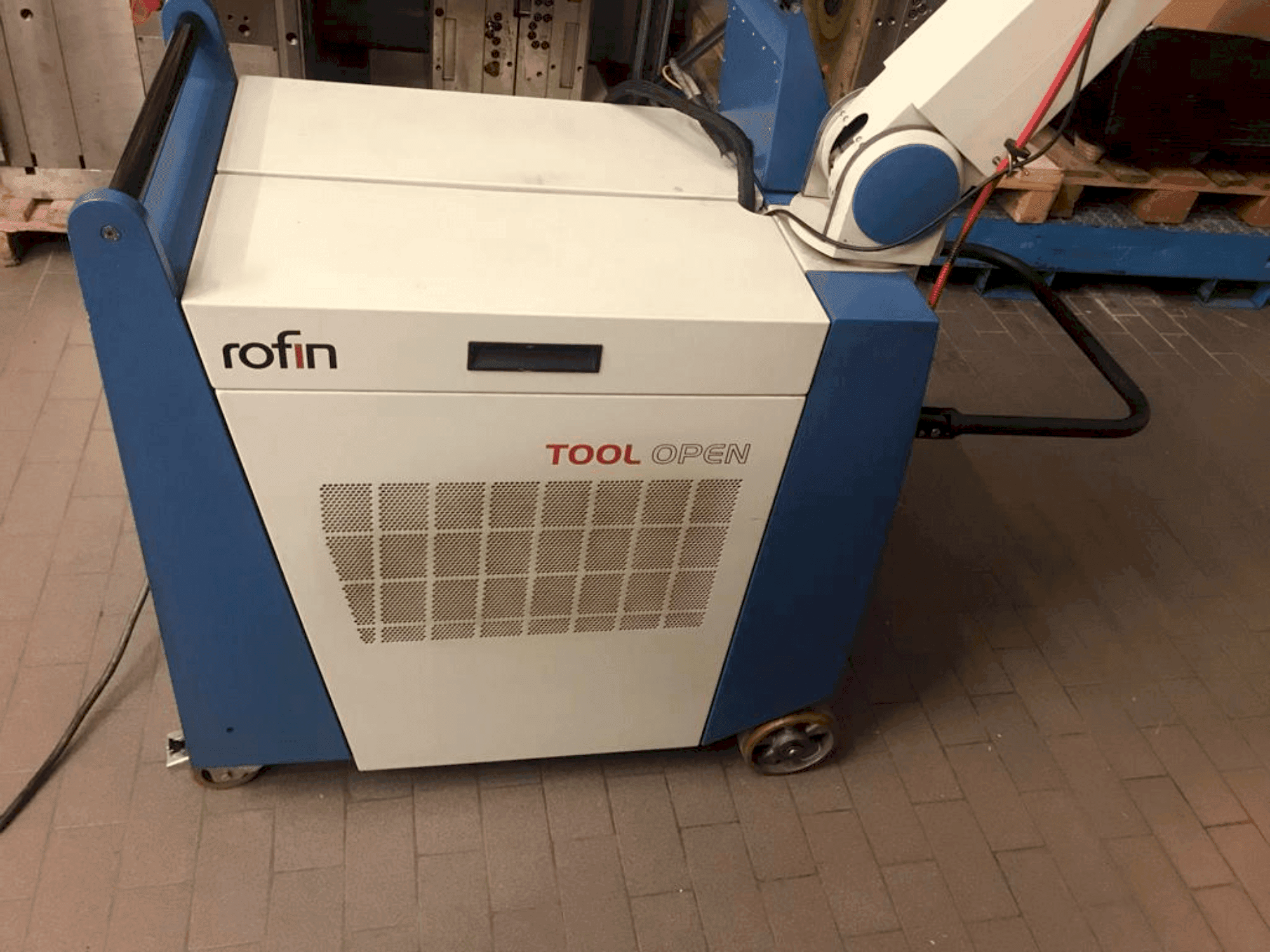 Prikaz stroja ROFIN SW TOOL OPEN II sprijeda