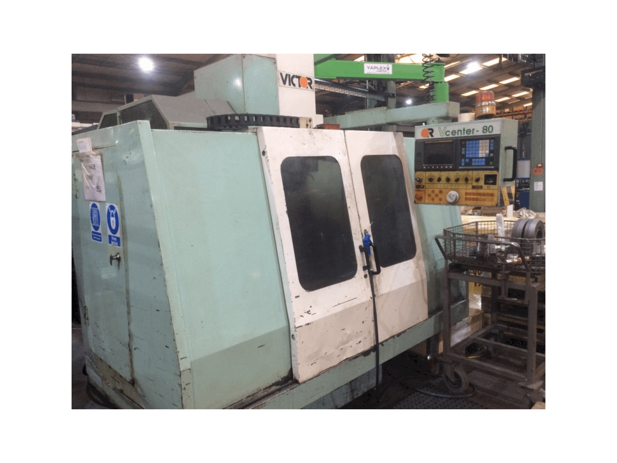 Prikaz stroja Victor V Centre-80 sprijeda