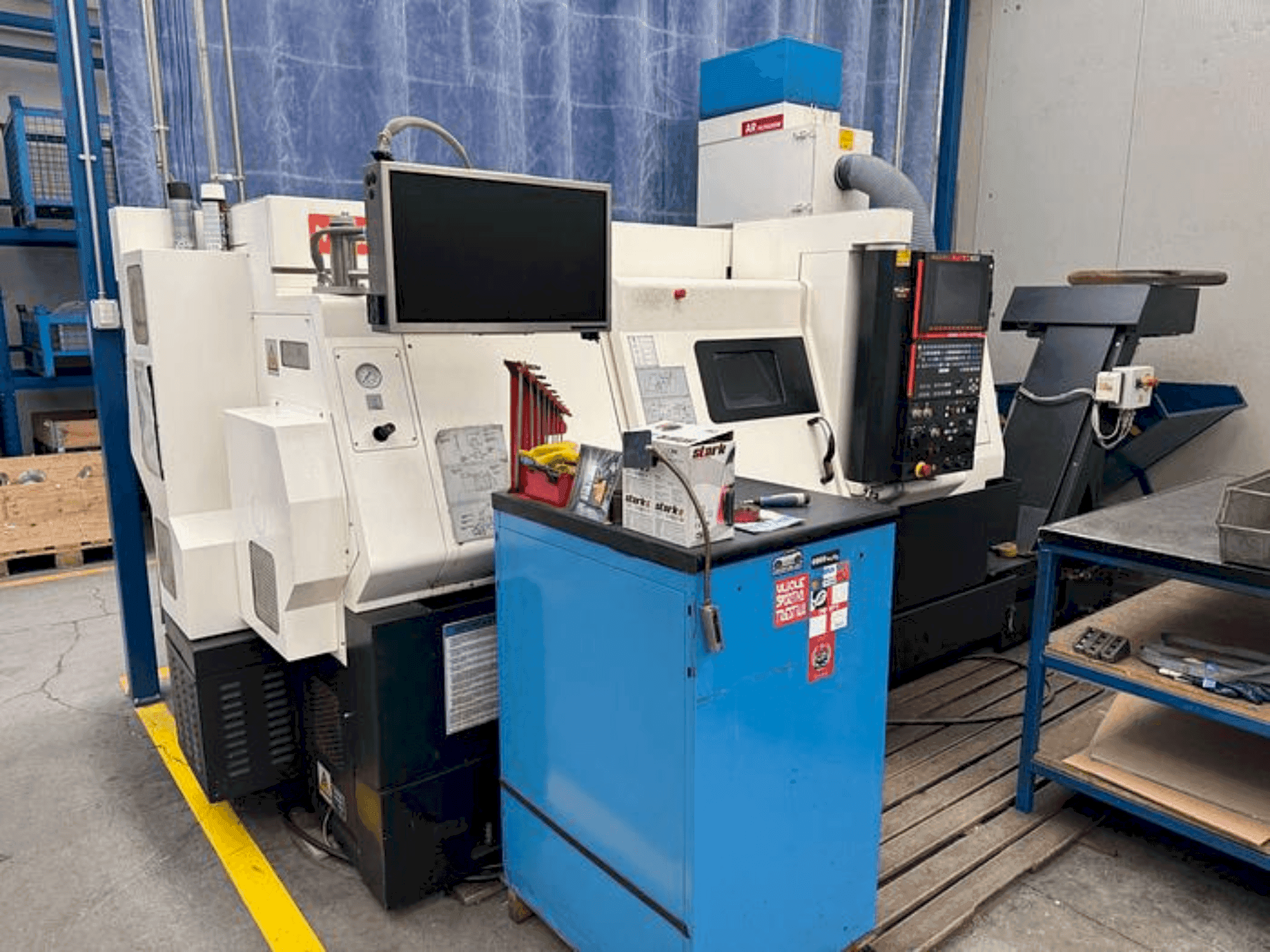 Prikaz stroja Mazak QTN 250 M X 1000 sprijeda