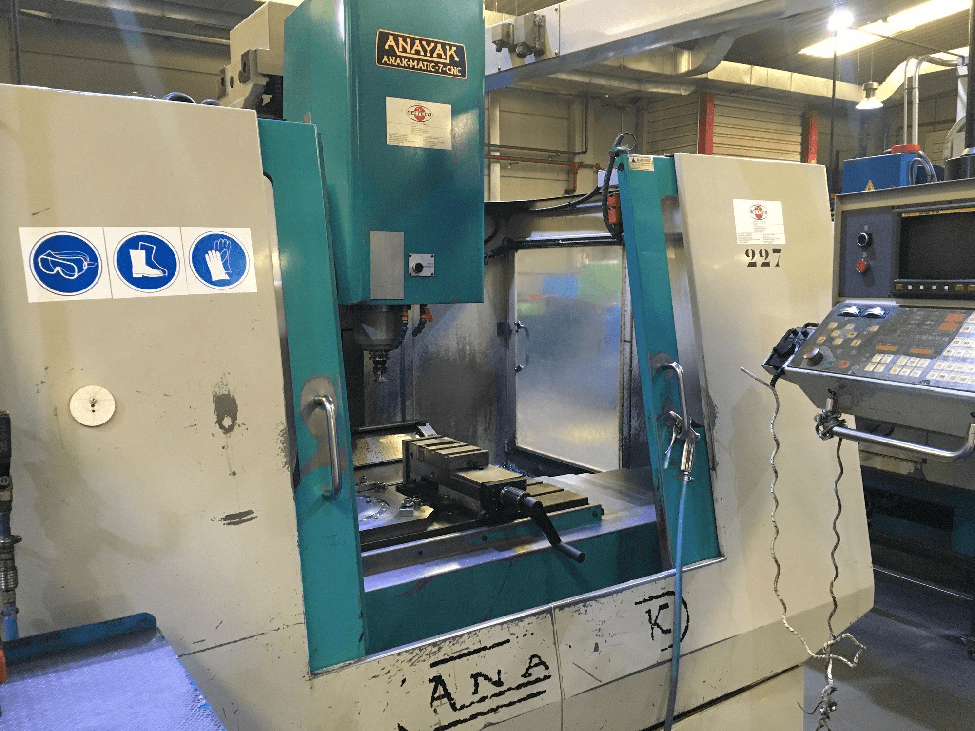 Prikaz stroja ANAYAK ANAKMATIC-7 sprijeda