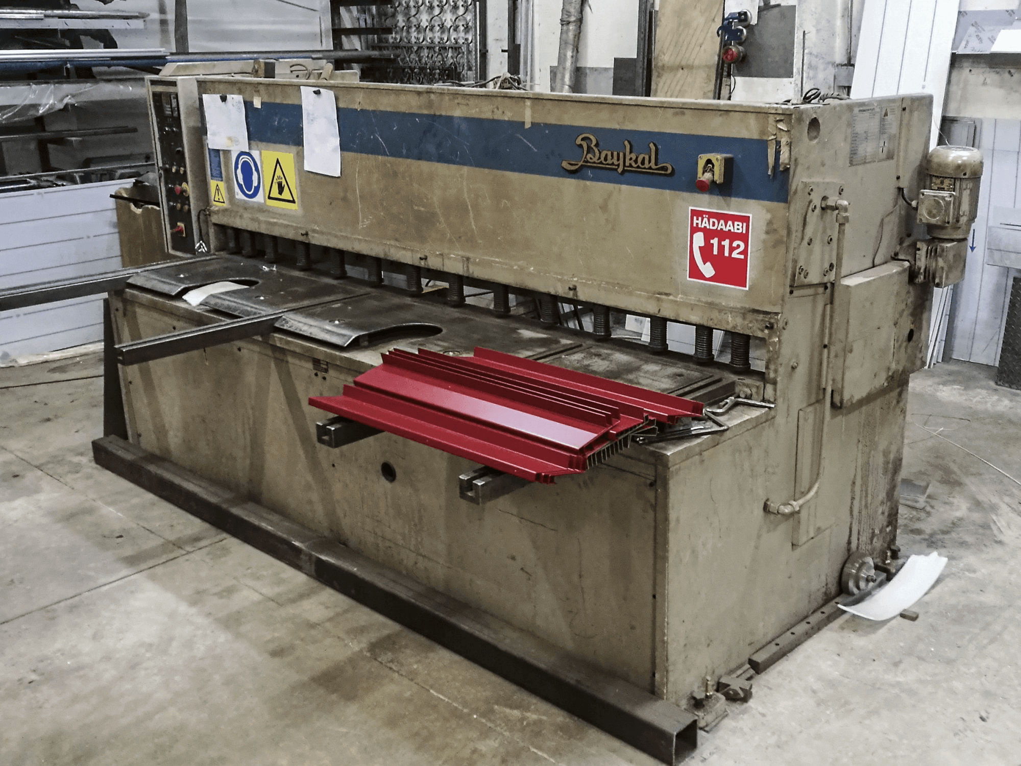 Prikaz stroja Baykal HGL 2600x6 zdesna