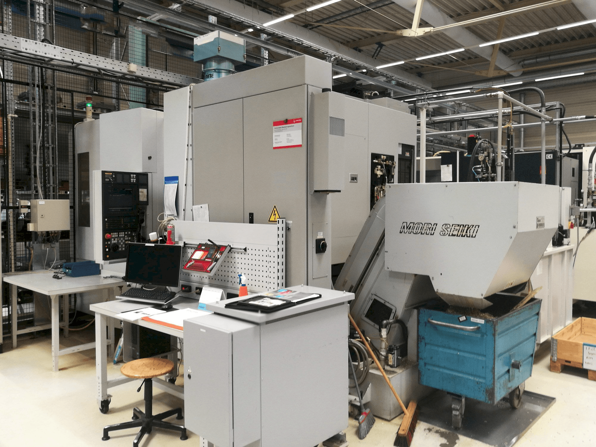 Prikaz stroja MORI SEIKI NH 5000 sprijeda
