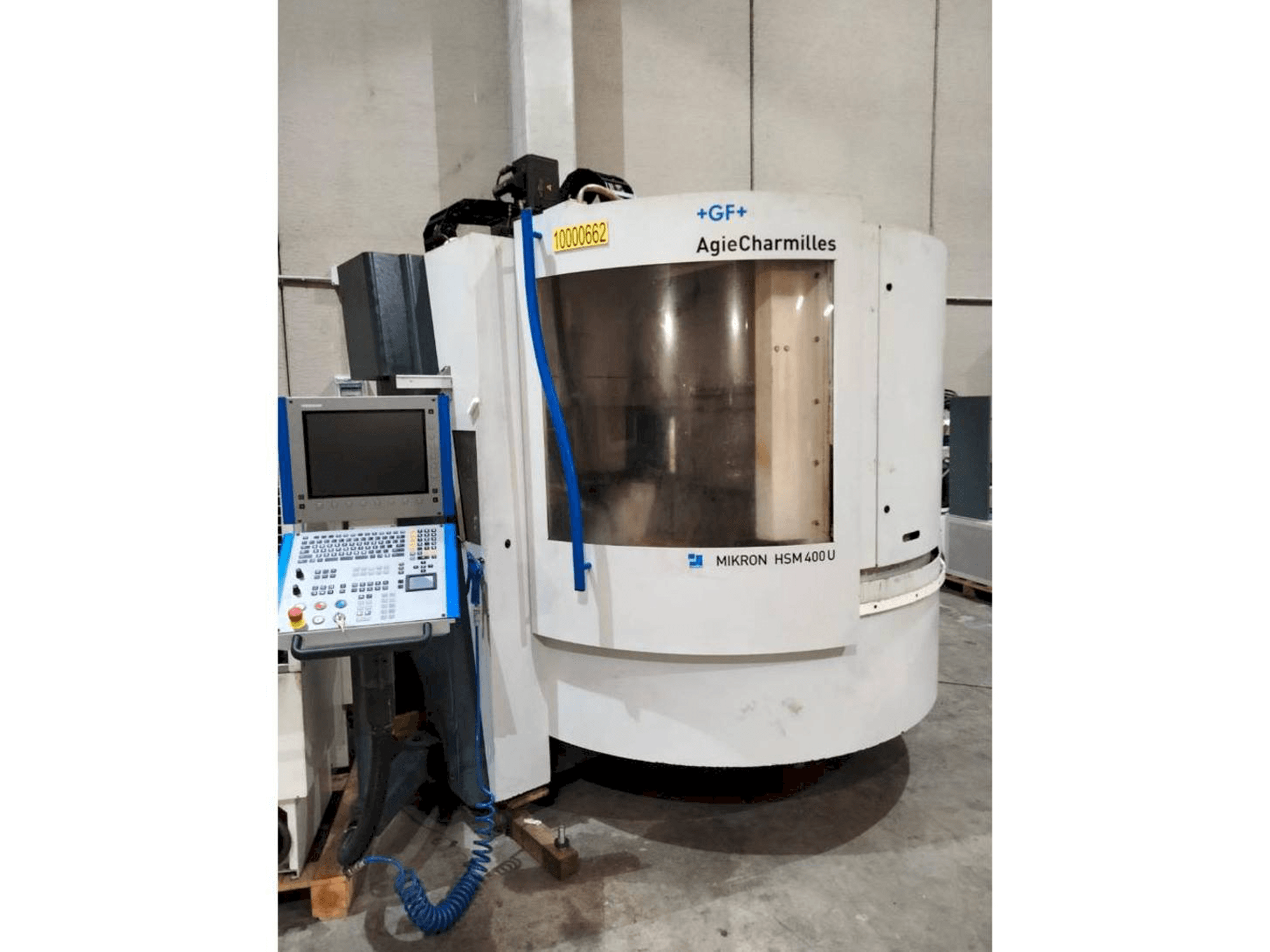 Prikaz stroja MIKRON HSM 400 U sprijeda