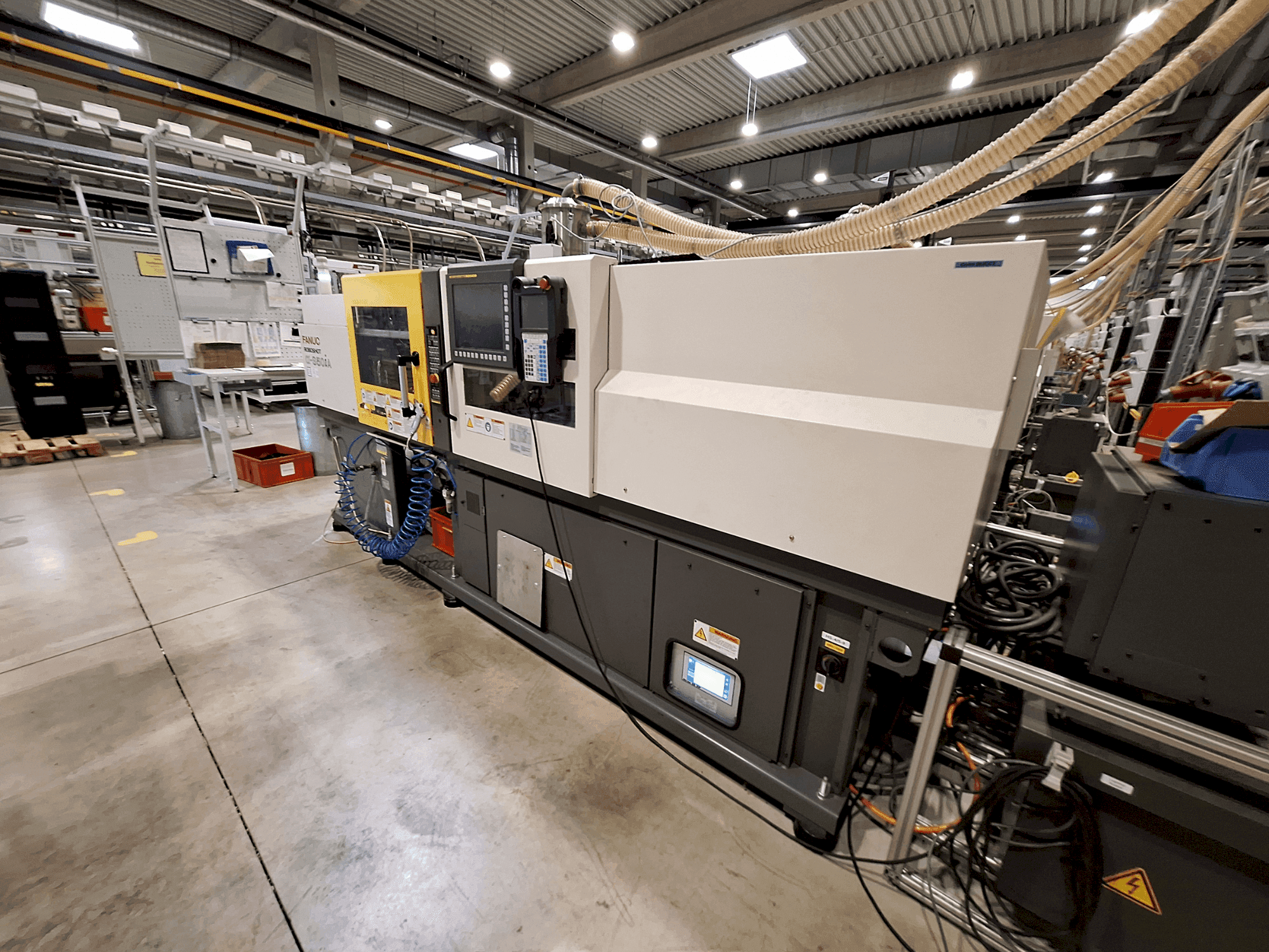 Prikaz stroja FANUC Roboshot S50iA sprijeda