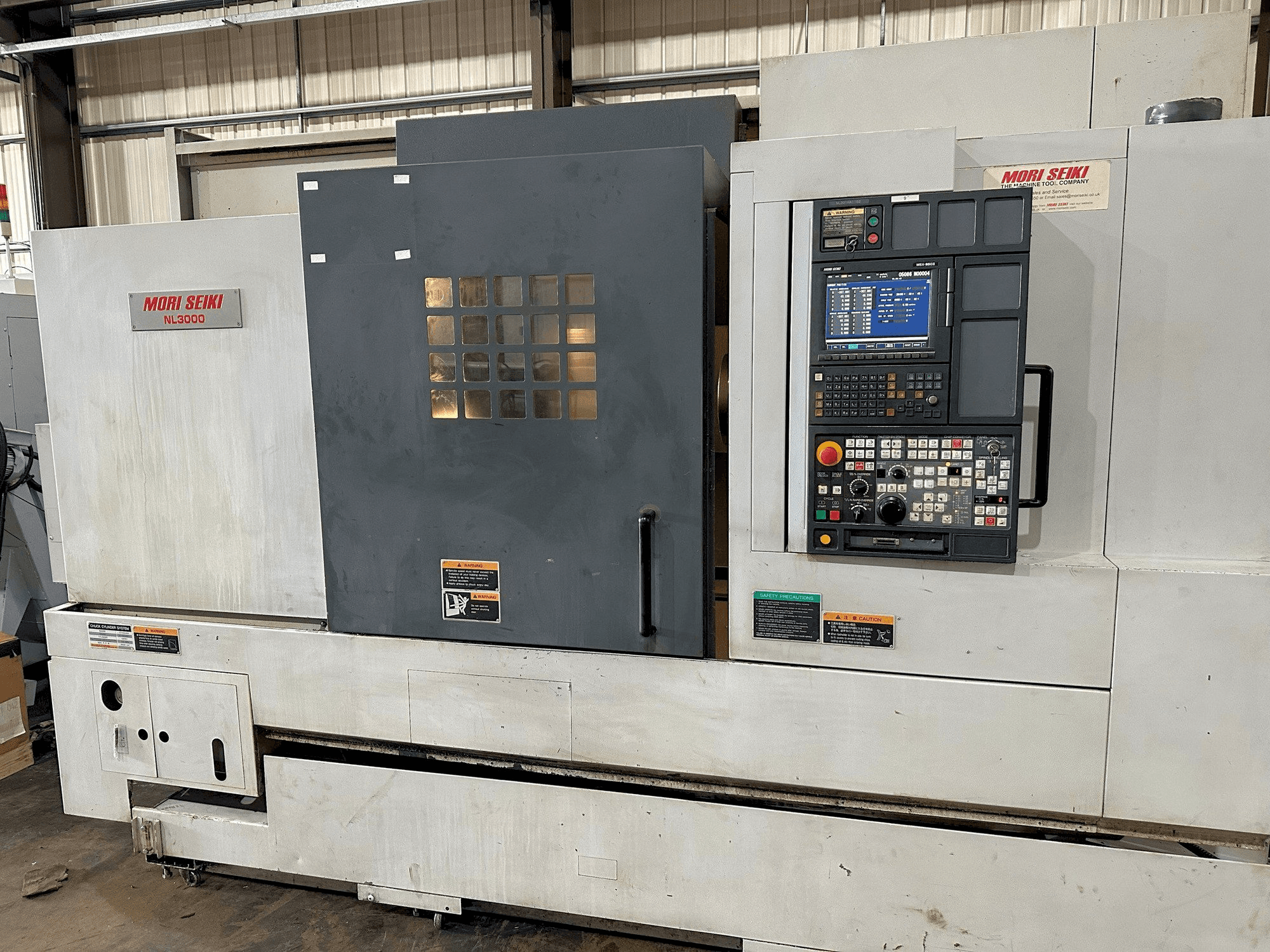 Prikaz stroja MORI SEIKI NL3000Y/700 sprijeda