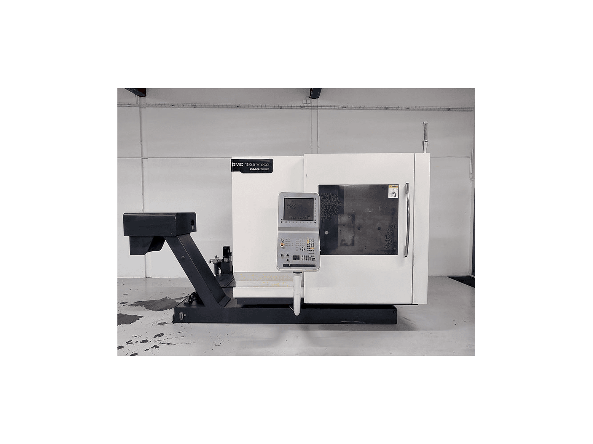 Prikaz stroja DMG MORI DMC 1035 V eco sprijeda