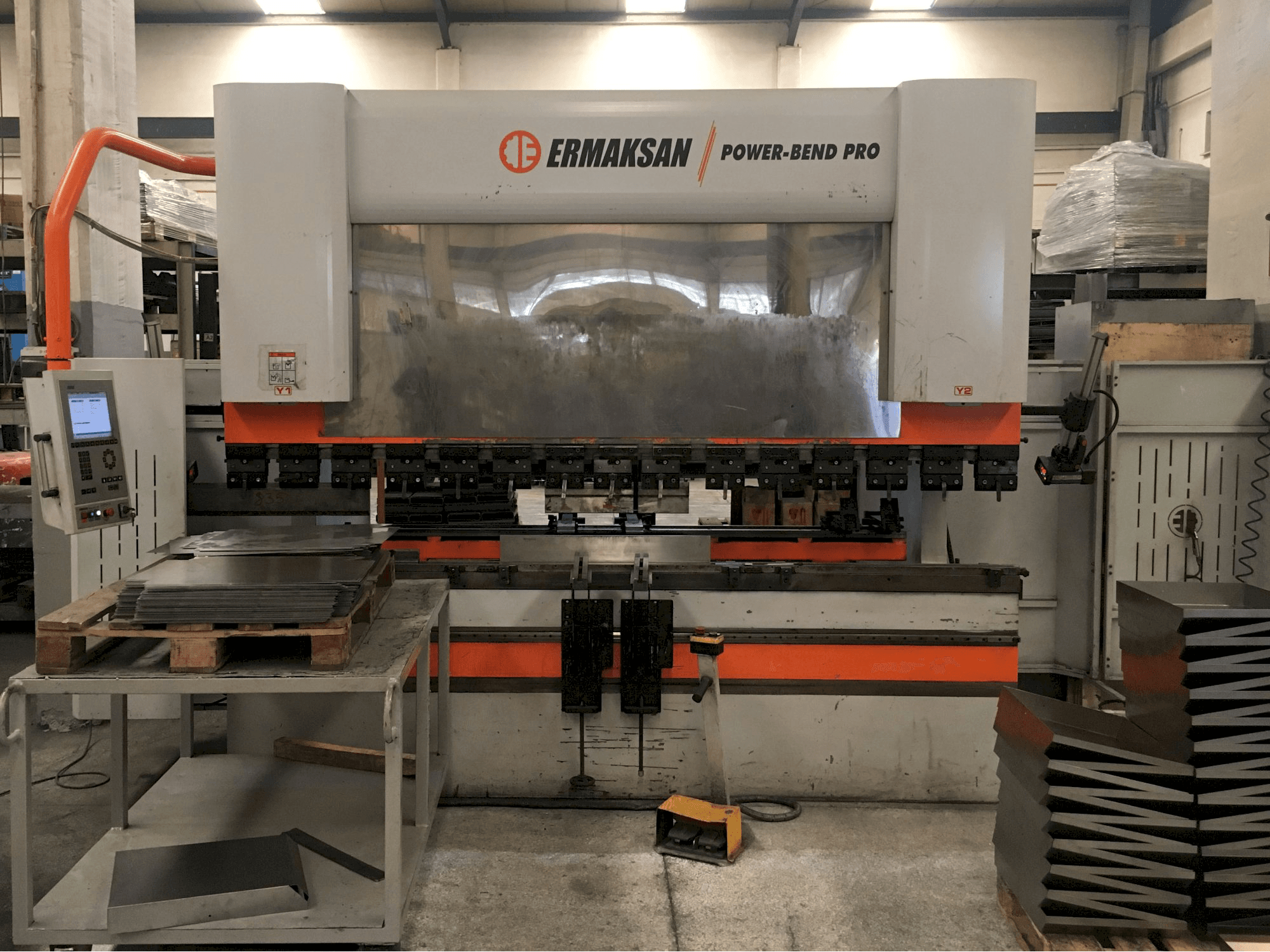 Prikaz stroja ERMAKSAN POWER-BEND PRO 3100x220 sprijeda