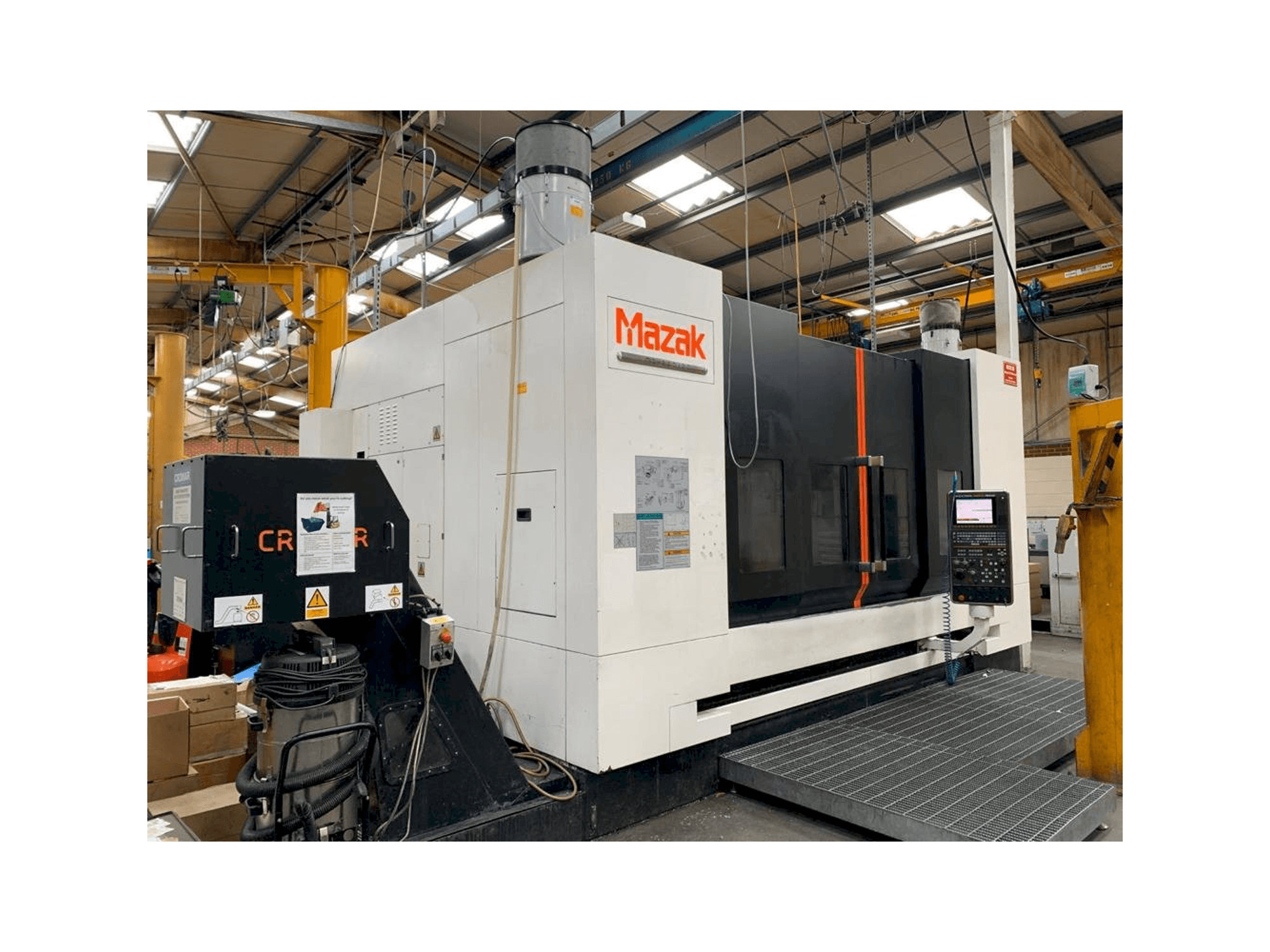 Prikaz stroja Mazak VTC-820/30 sprijeda