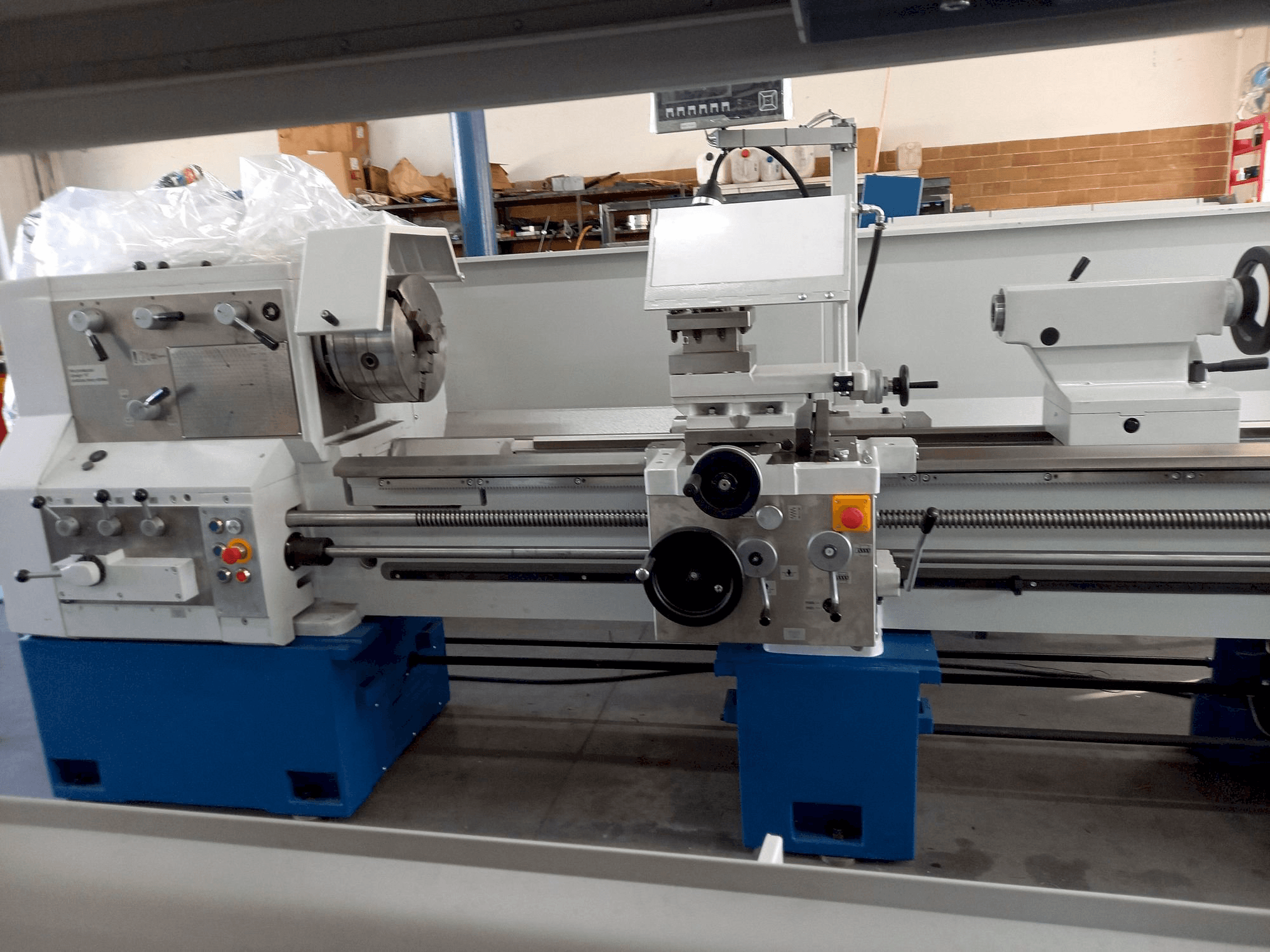 Prikaz stroja TUJ 50M x2000 sprijeda