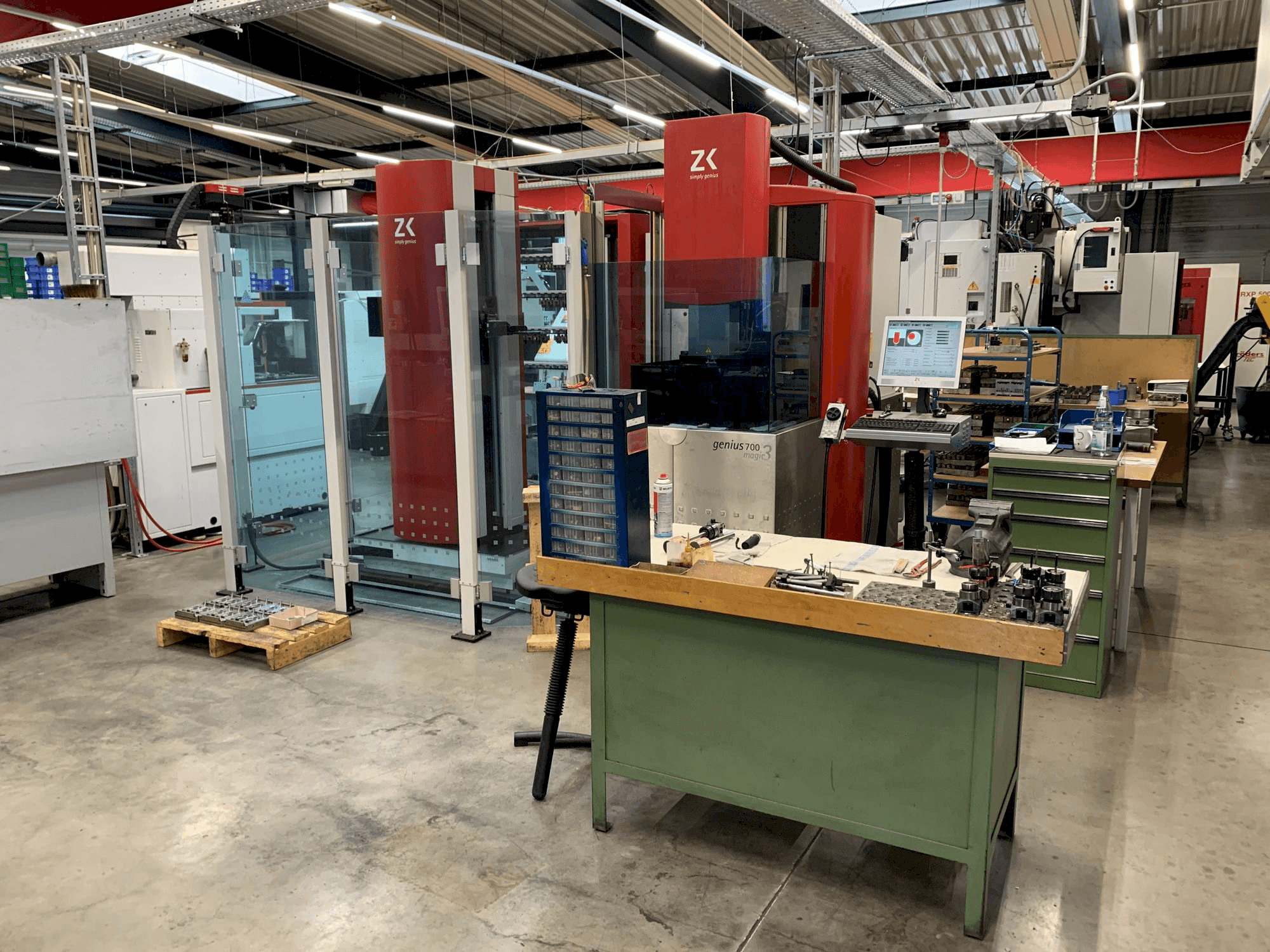 Prikaz stroja ZK genius 700 sprijeda