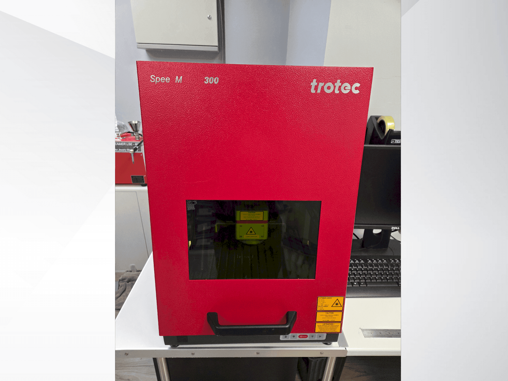 Prikaz stroja Trotec Speed marker 300 sprijeda