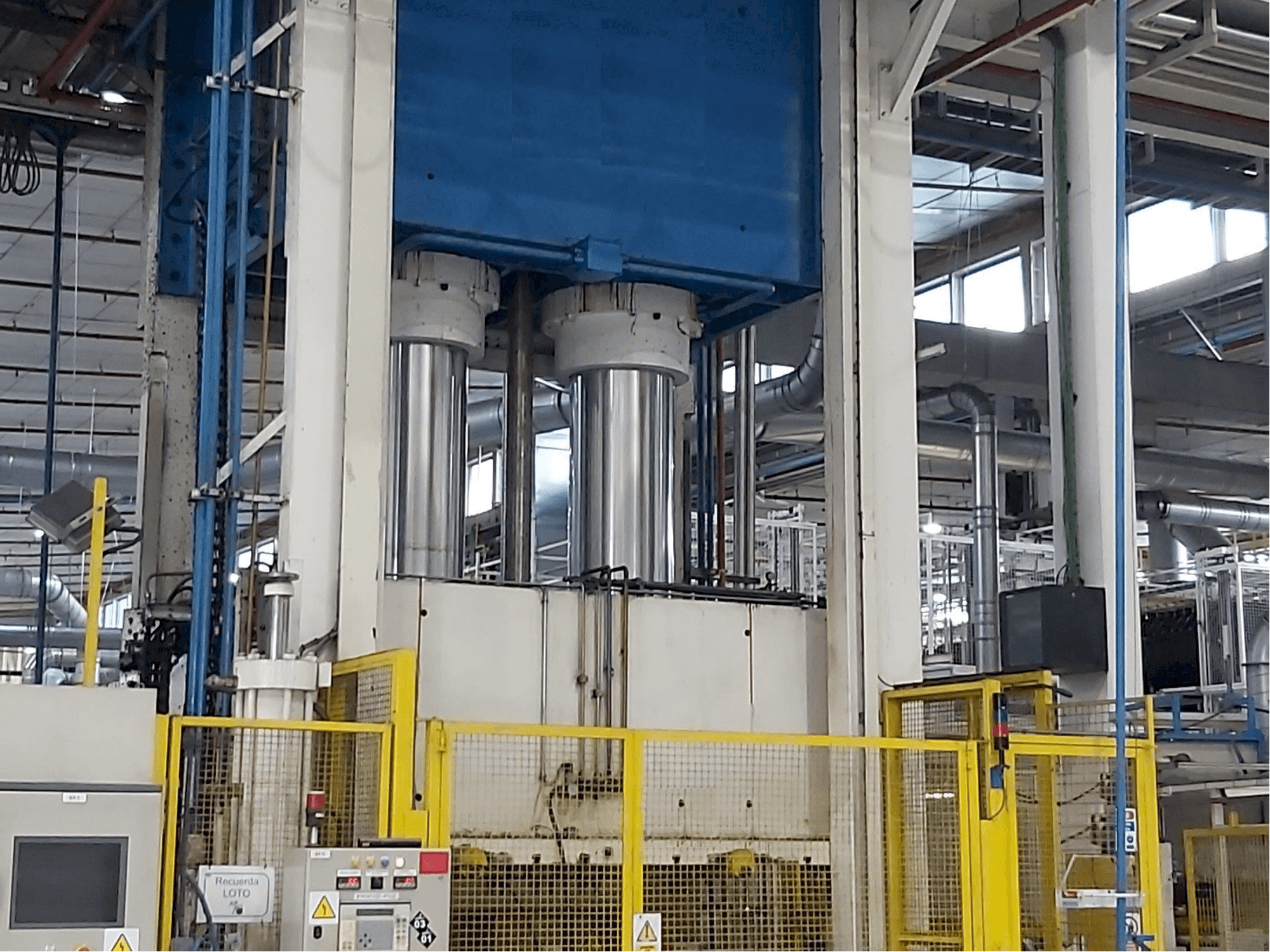 Prikaz stroja Pinette 1500 Ton sprijeda