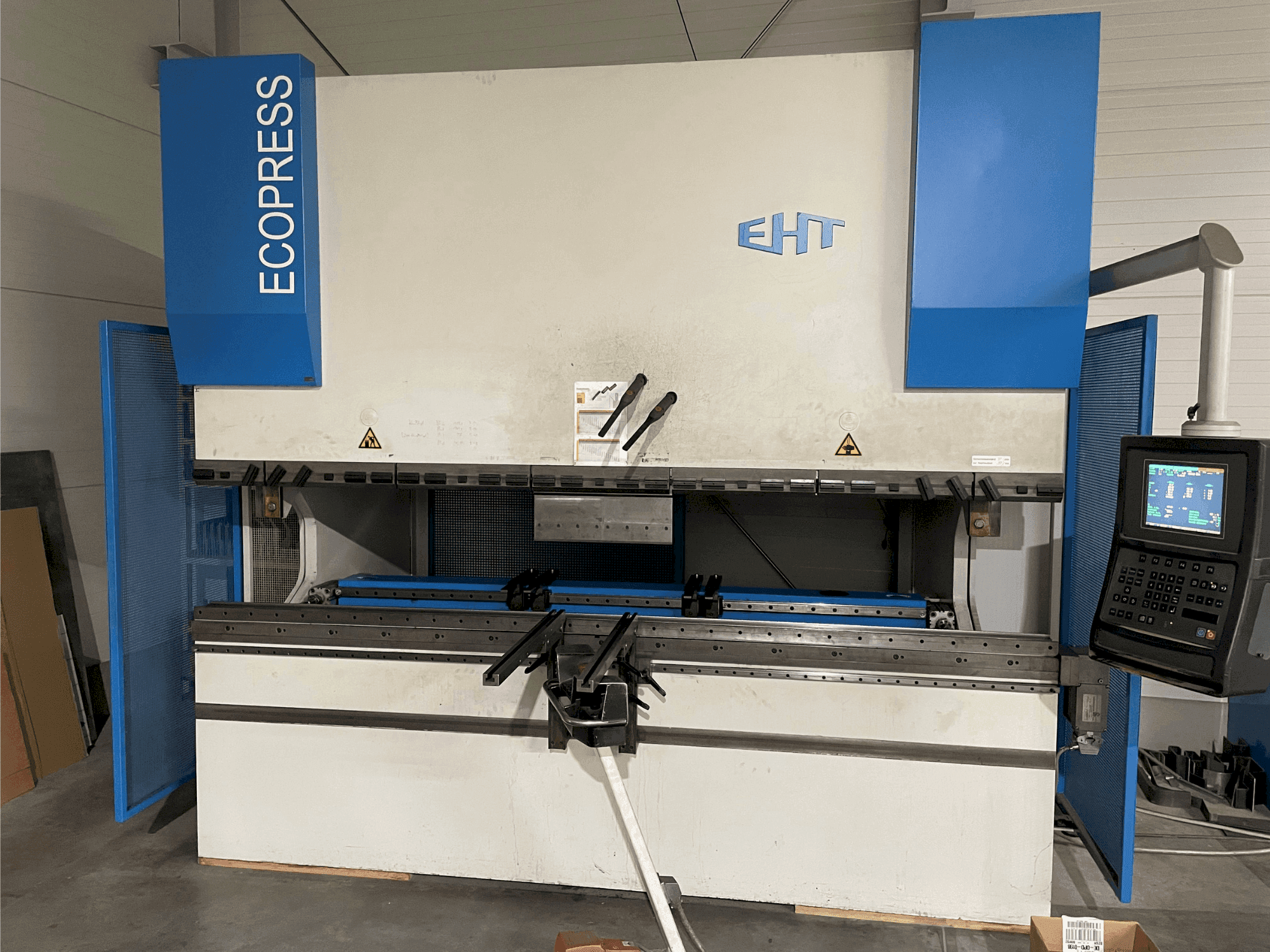 Prikaz stroja EHT Ecopress 135-30 sprijeda