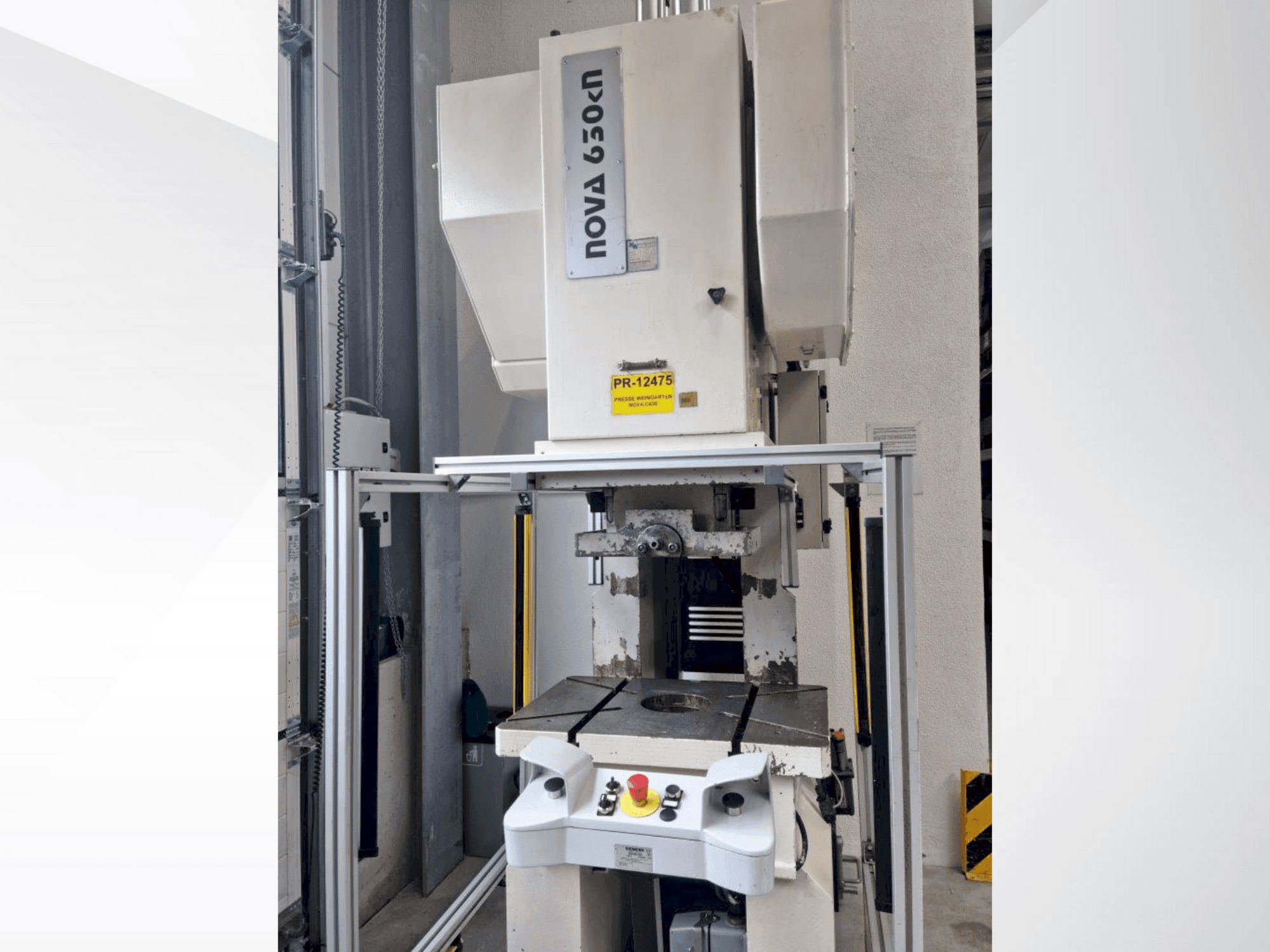 Prikaz stroja BEUTLER Nova C630kN sprijeda