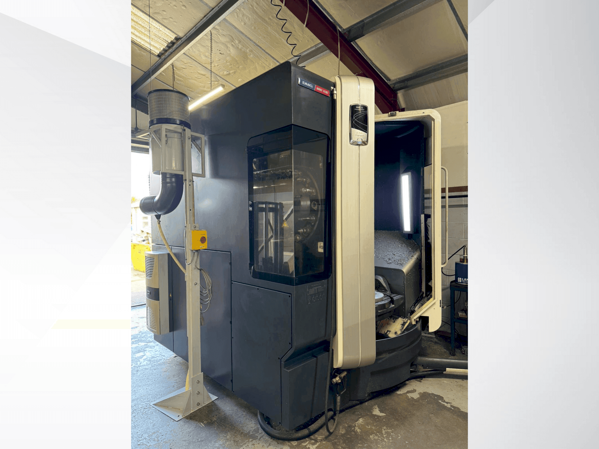Prikaz stroja DMG MORI DMU 75 Monoblock sprijeda
