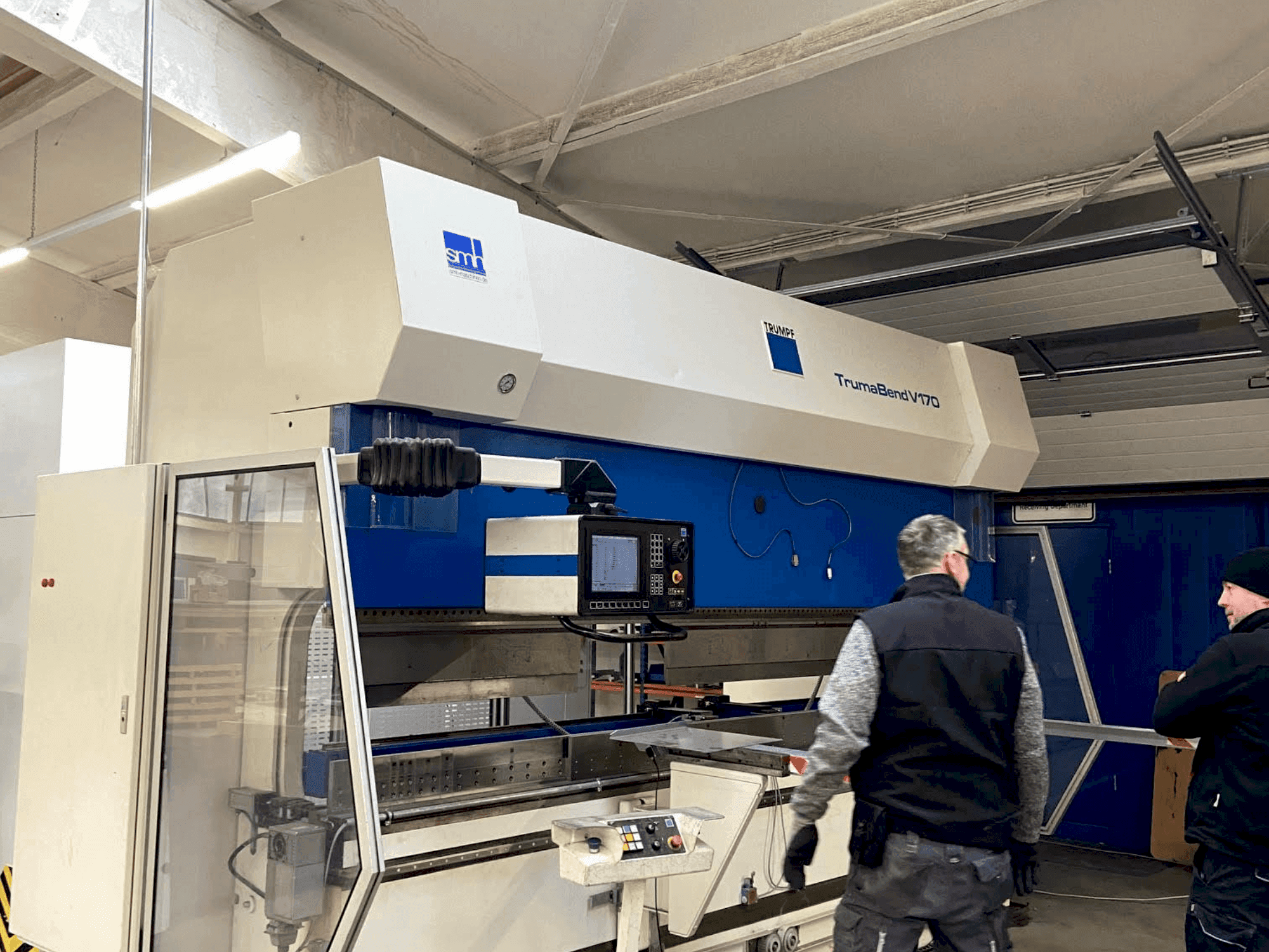 Prikaz stroja TRUMPF TrumaBend V170 sprijeda