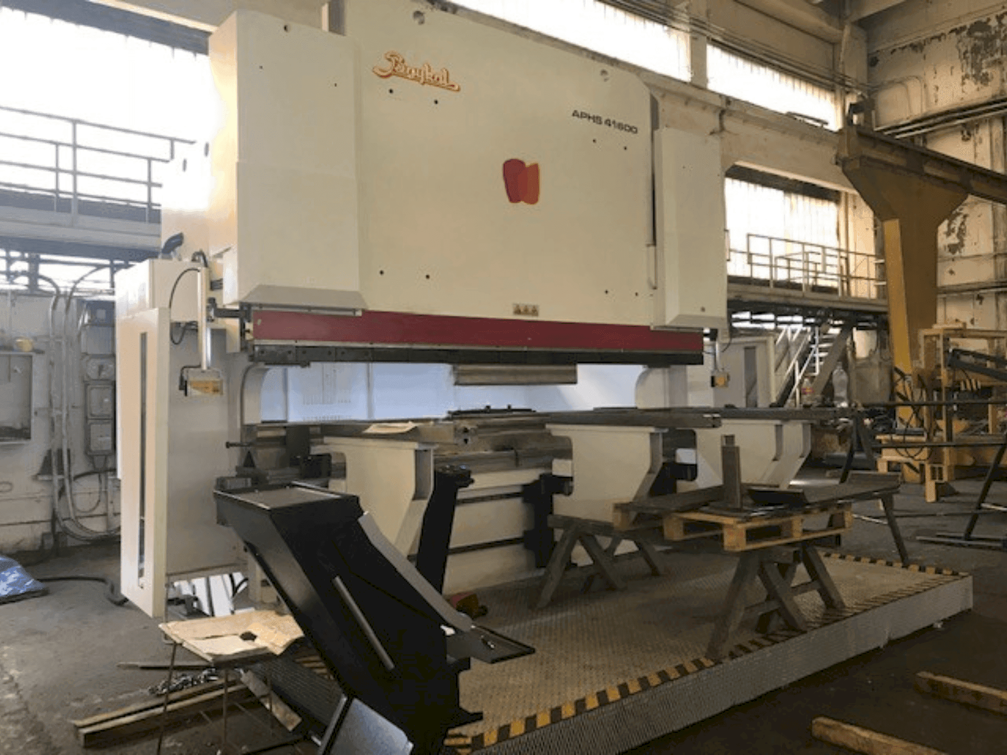 Prikaz stroja Baykal APHS 41600 sprijeda