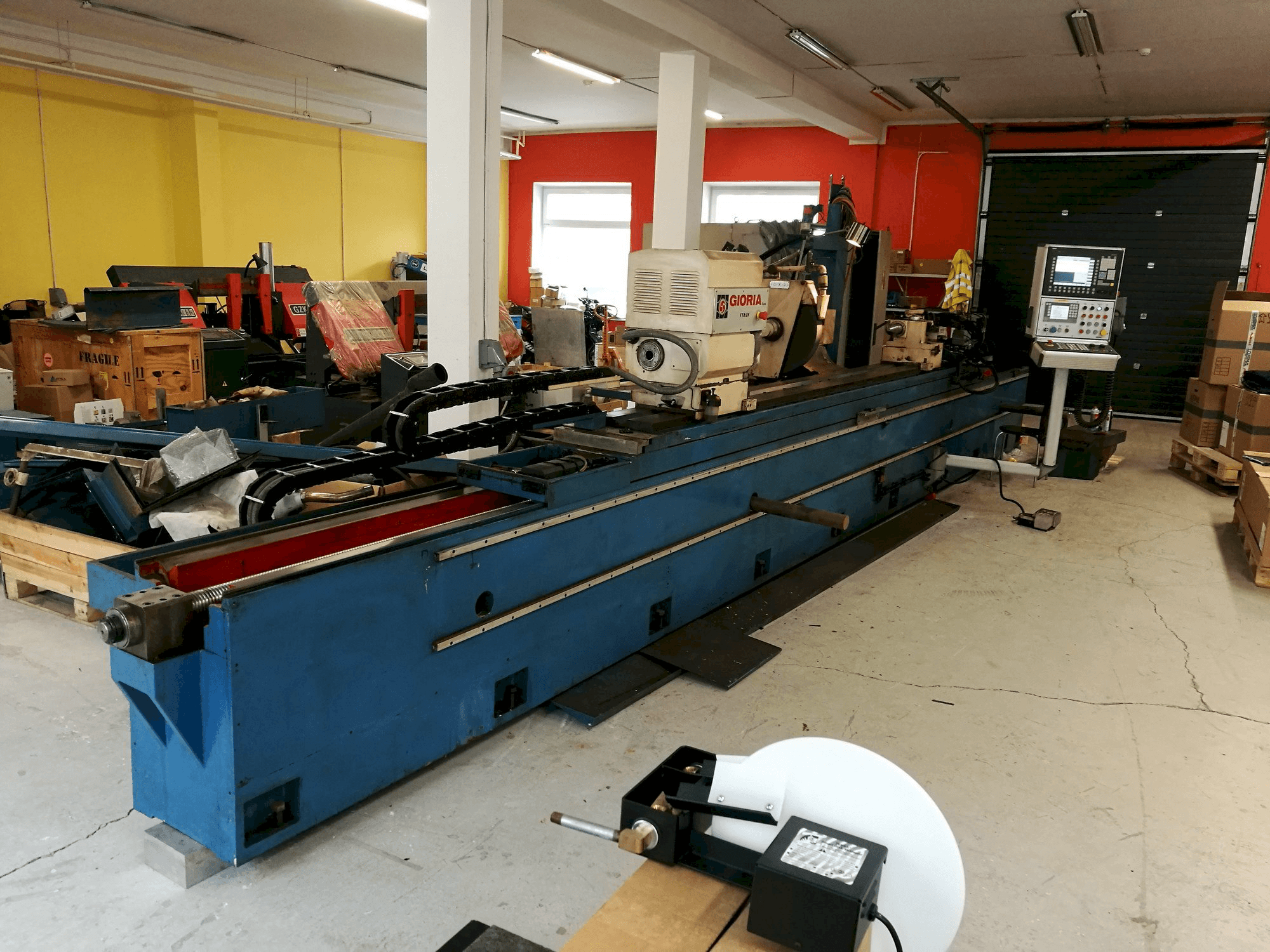 Prikaz stroja Gioria RU / PN 3500 CNC sprijeda