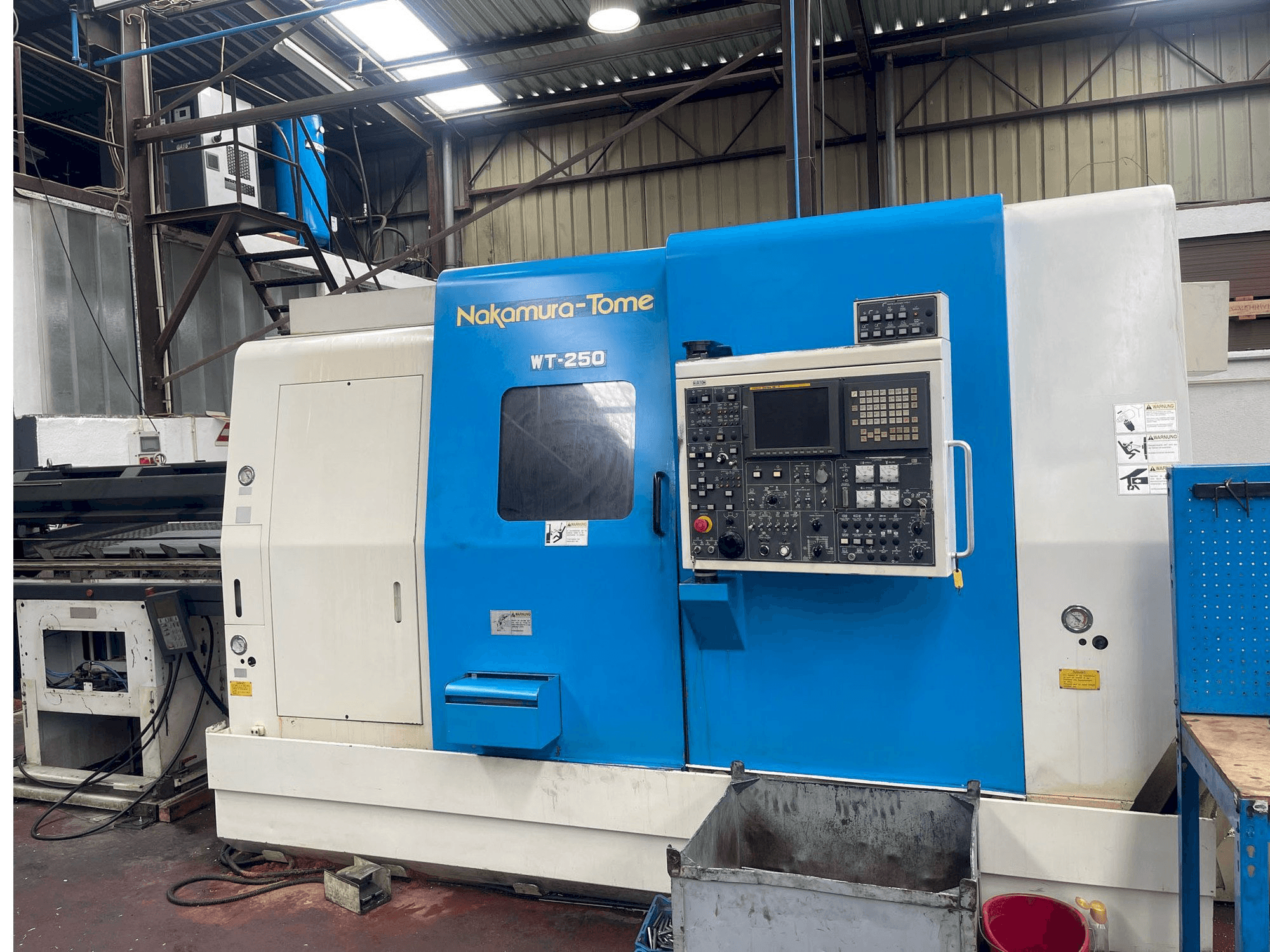 Prikaz stroja NAKAMURA Tome WT-250 sprijeda
