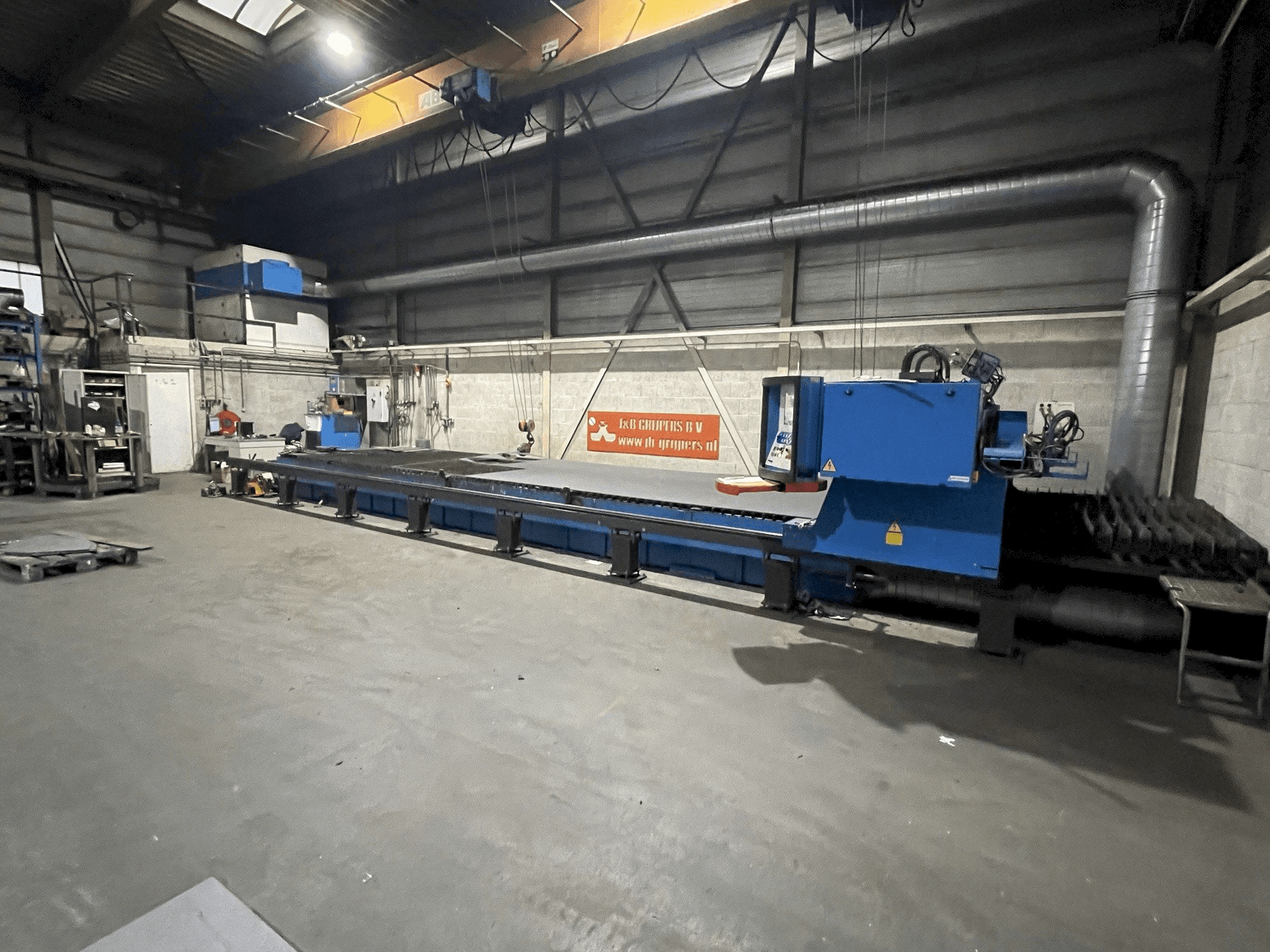 Prikaz stroja SAF Air liquide Oxytome 25HPC sprijeda