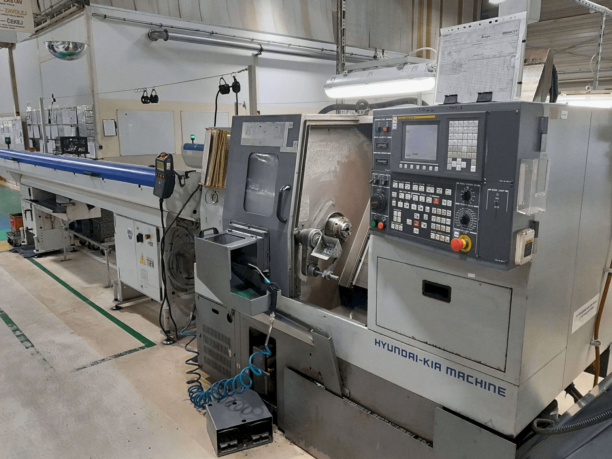 Prikaz stroja Hyundai Kia KIT 450 sprijeda