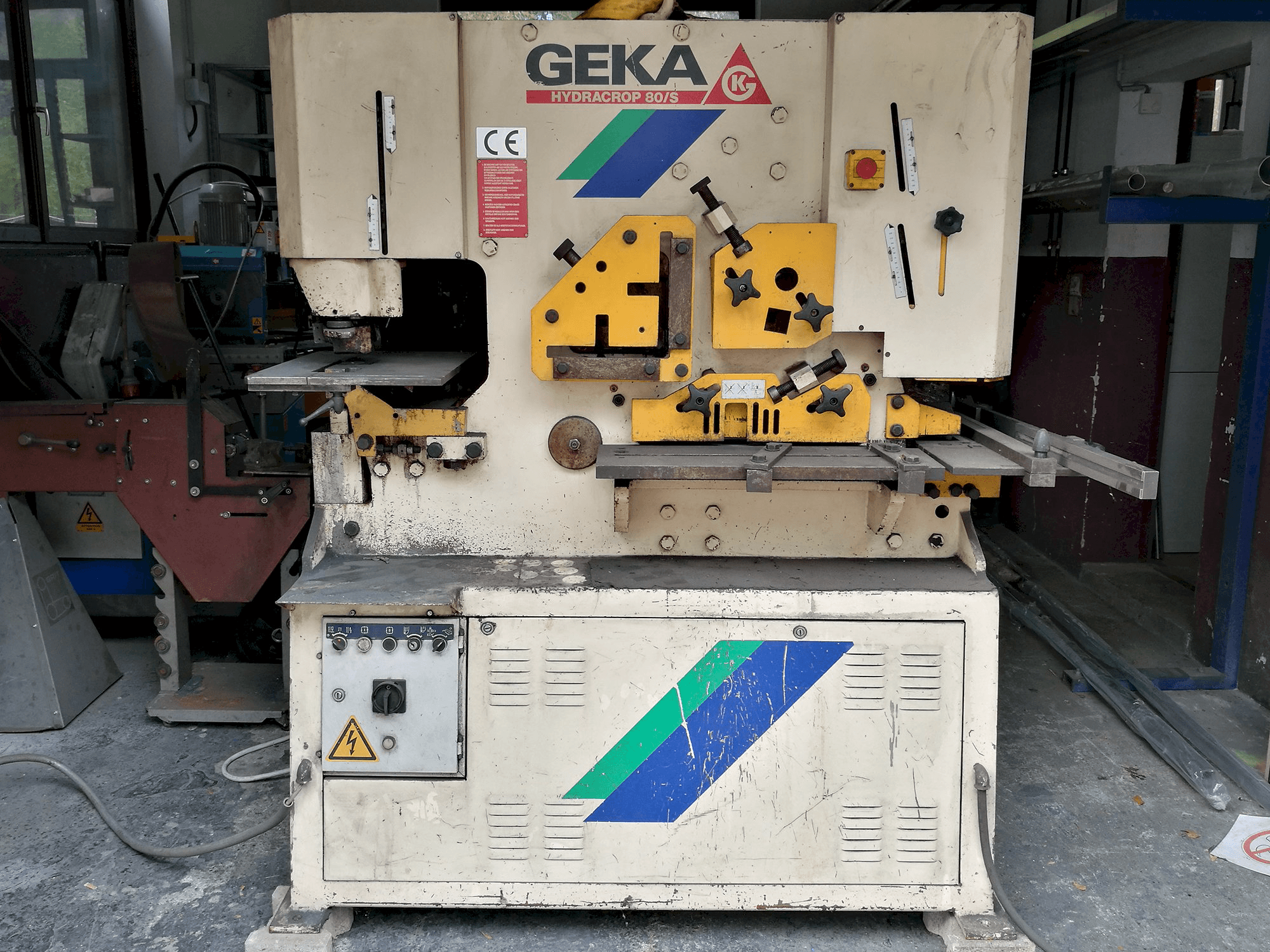 Prikaz stroja GEKA HYDRACROP 80/S sprijeda