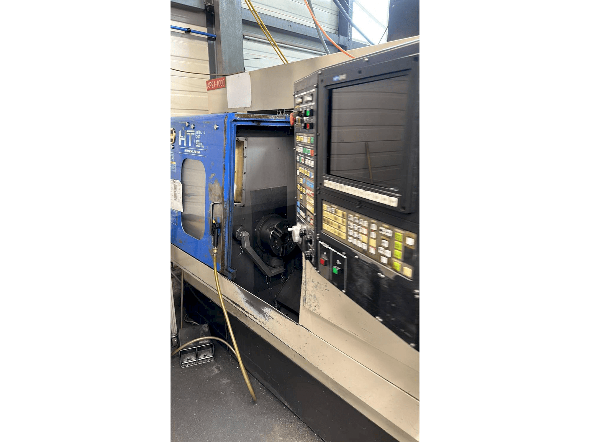 Prikaz stroja HITACHI SEIKI HT25 R sprijeda