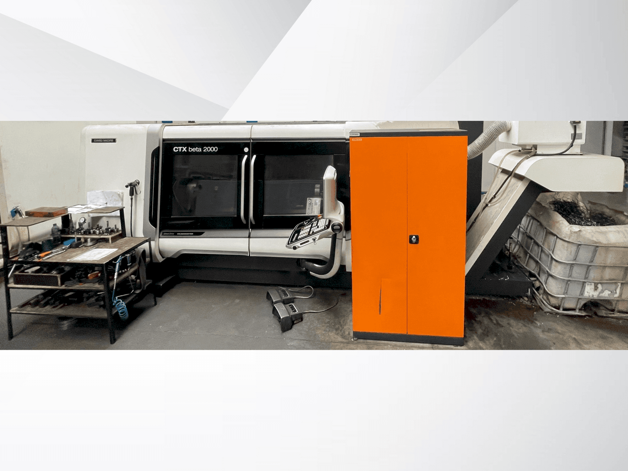 Prikaz stroja DMG MORI CTX 2000 sprijeda