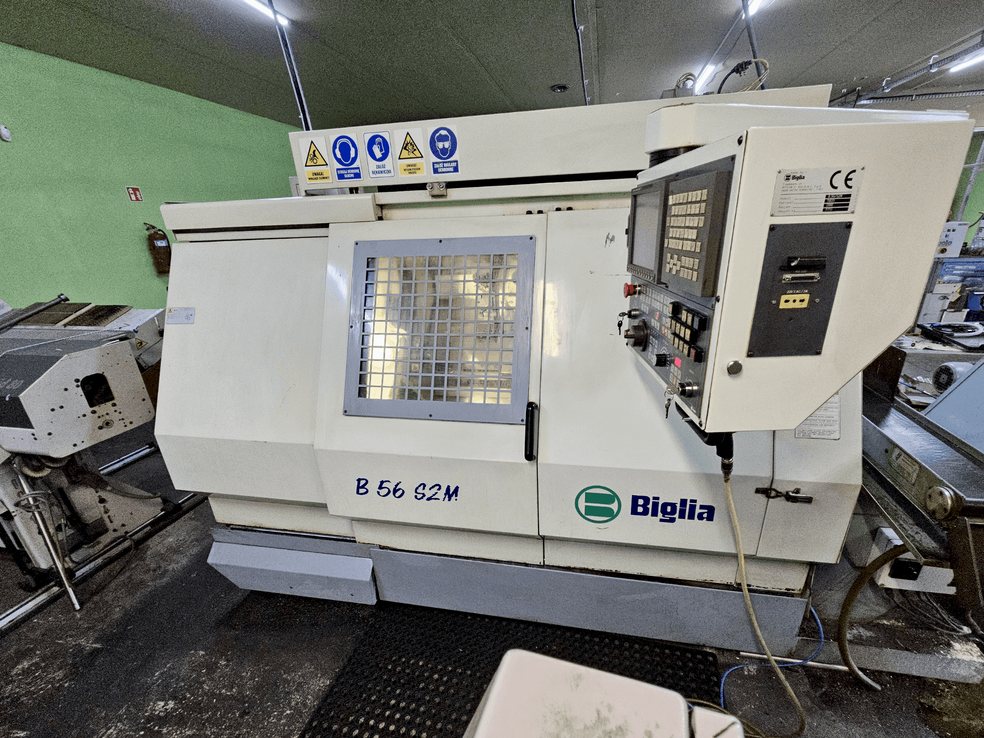 Prikaz stroja Biglia B56 S2M sprijeda