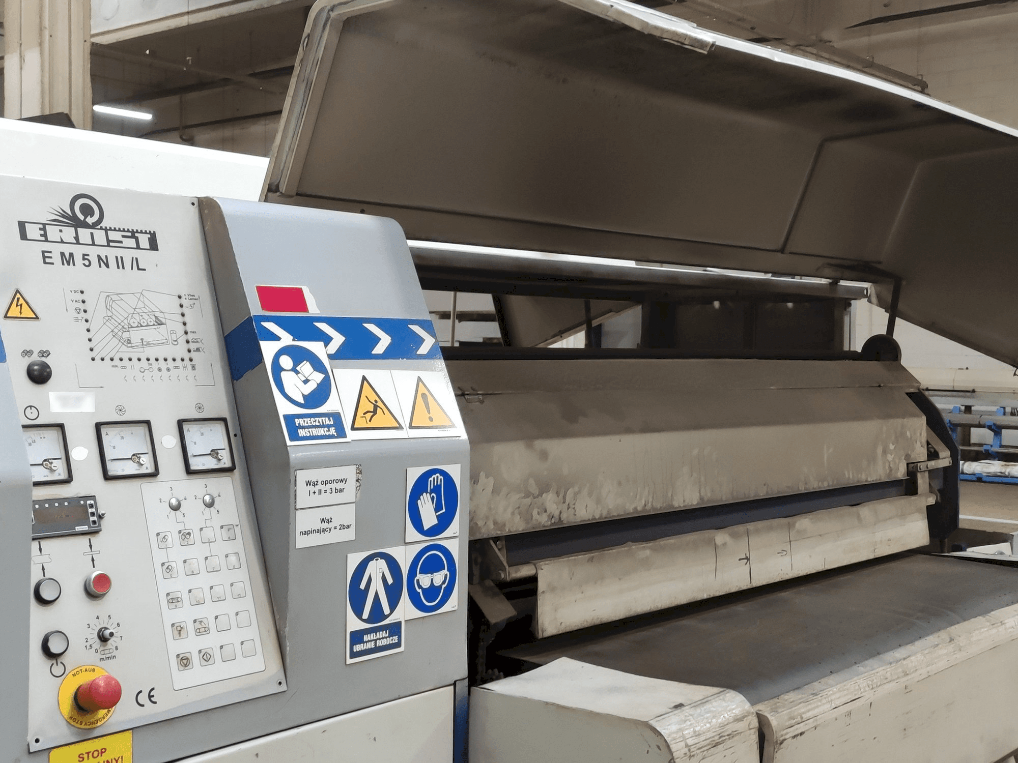 Prikaz stroja ERNST EM5N II/L sprijeda