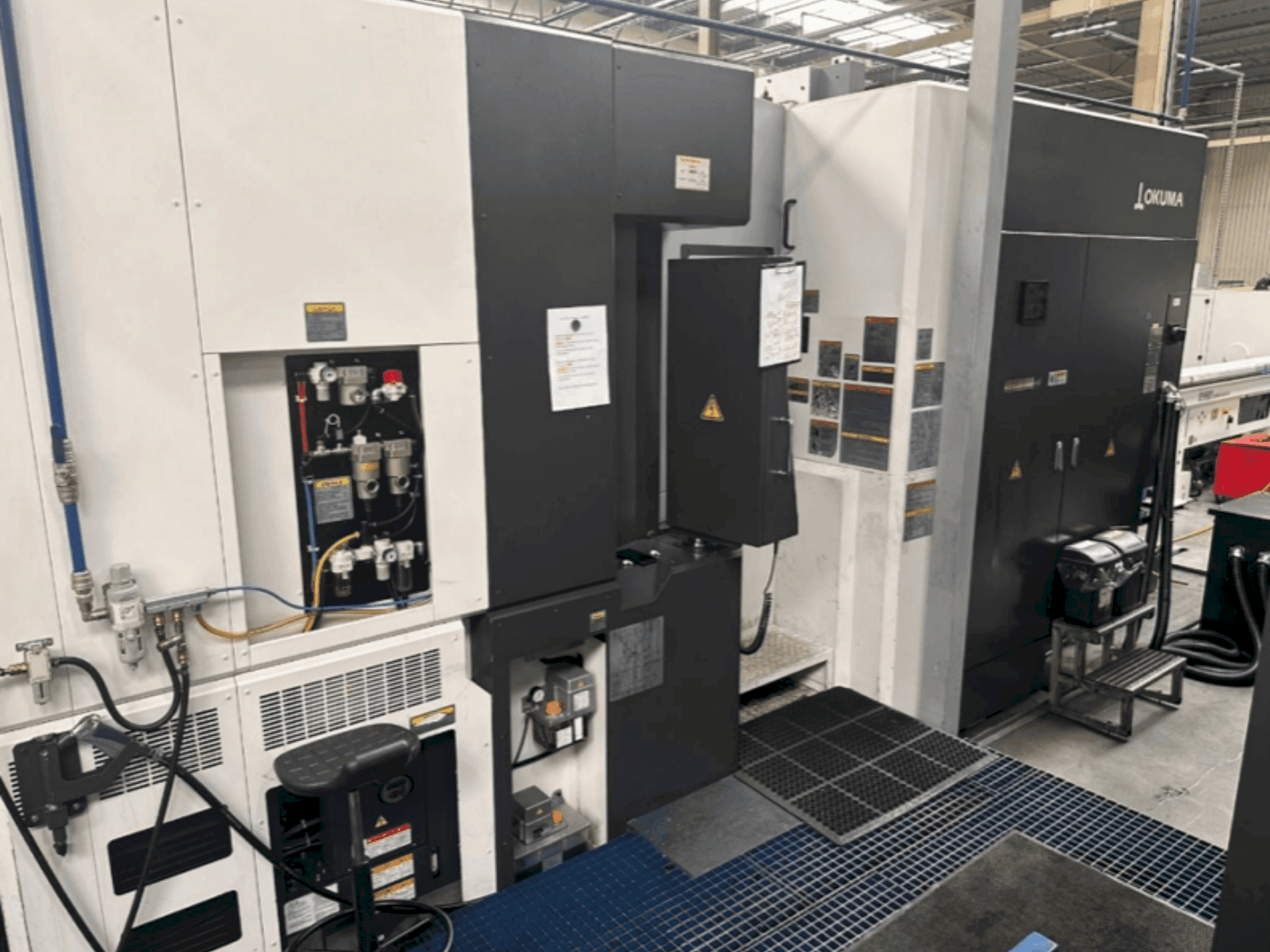 Prikaz stroja Okuma MA 600H II (2019) sprijeda