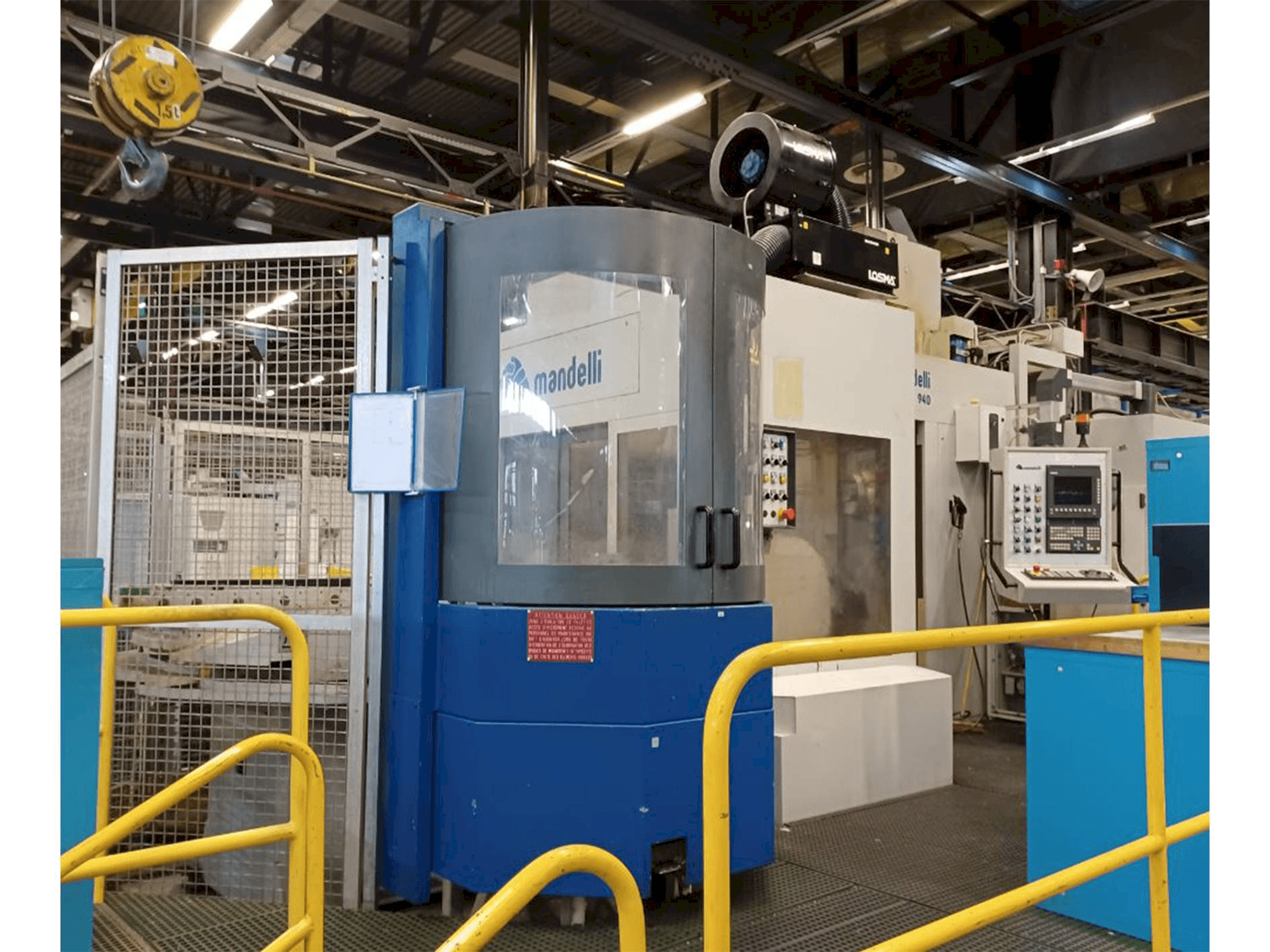 Prikaz stroja Mandelli STORM 940 sprijeda