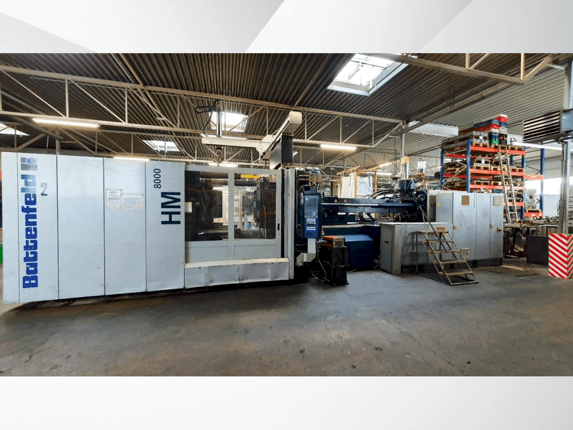 Prikaz stroja Battenfeld HM 2P 800-7700 sprijeda