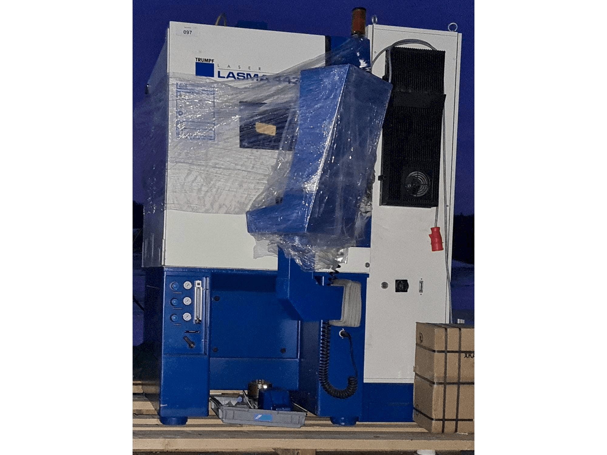 Prikaz stroja TRUMPF HL 124P LCB sprijeda