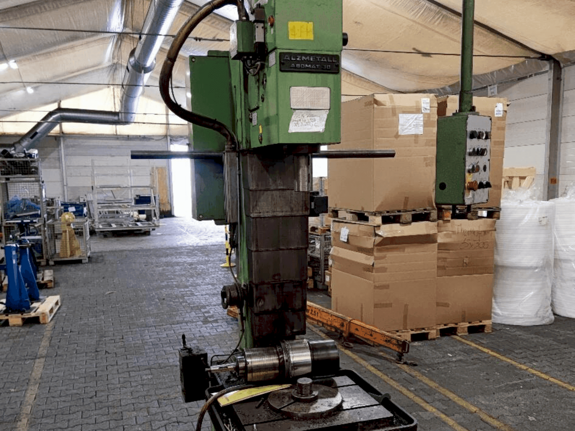 Prikaz stroja Alzmetall Abomat 30 sprijeda