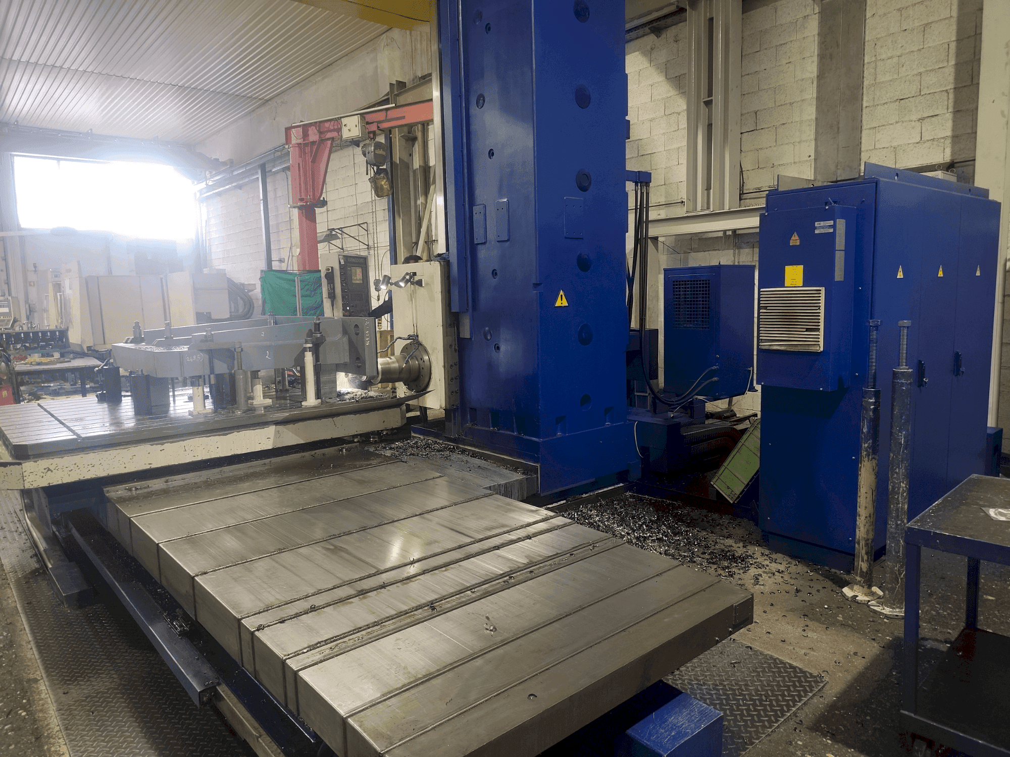 Prikaz stroja TOS WHN 13.8 sprijeda