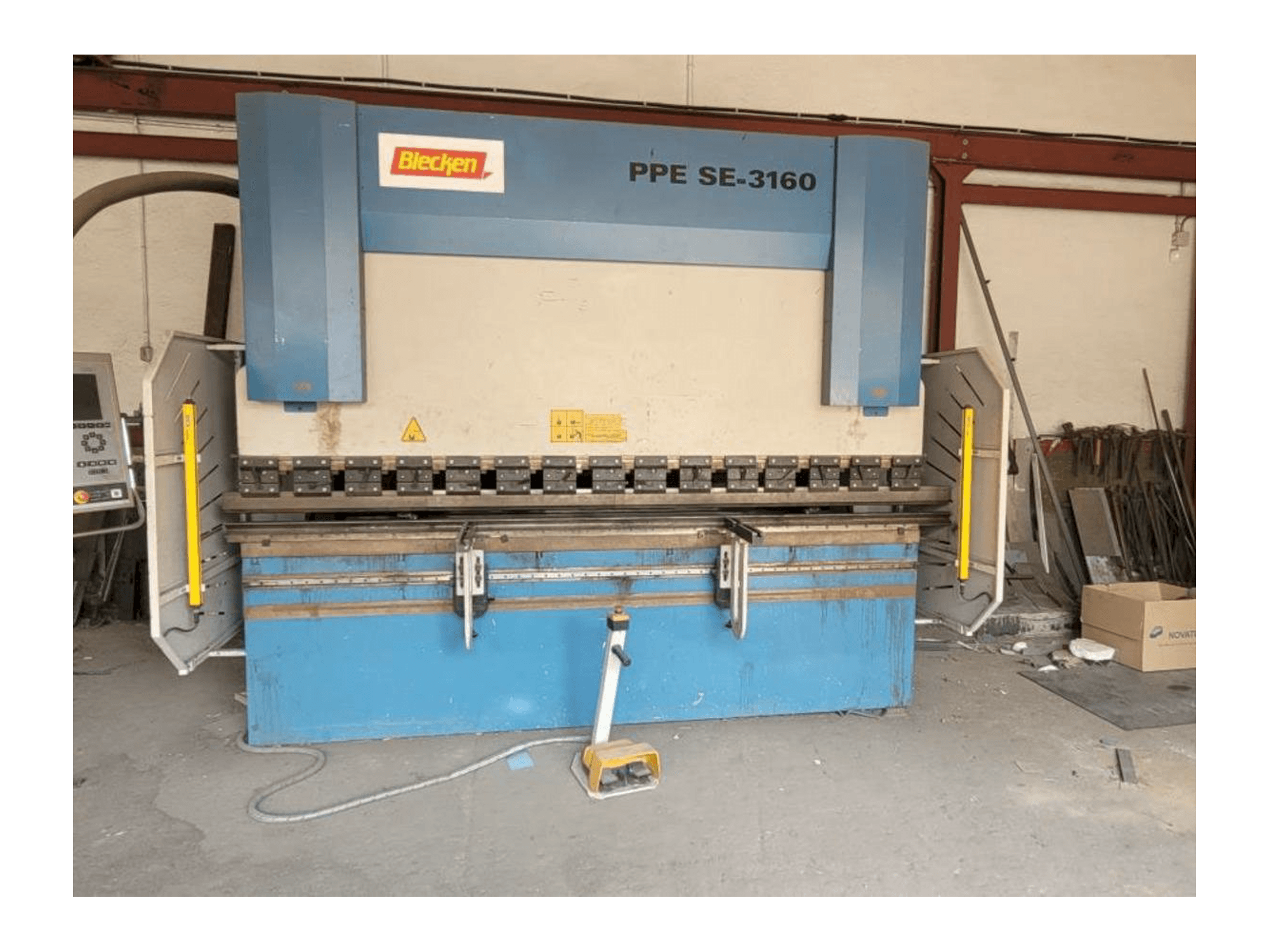 Prikaz stroja Blecken PPE SE-3160 sprijeda
