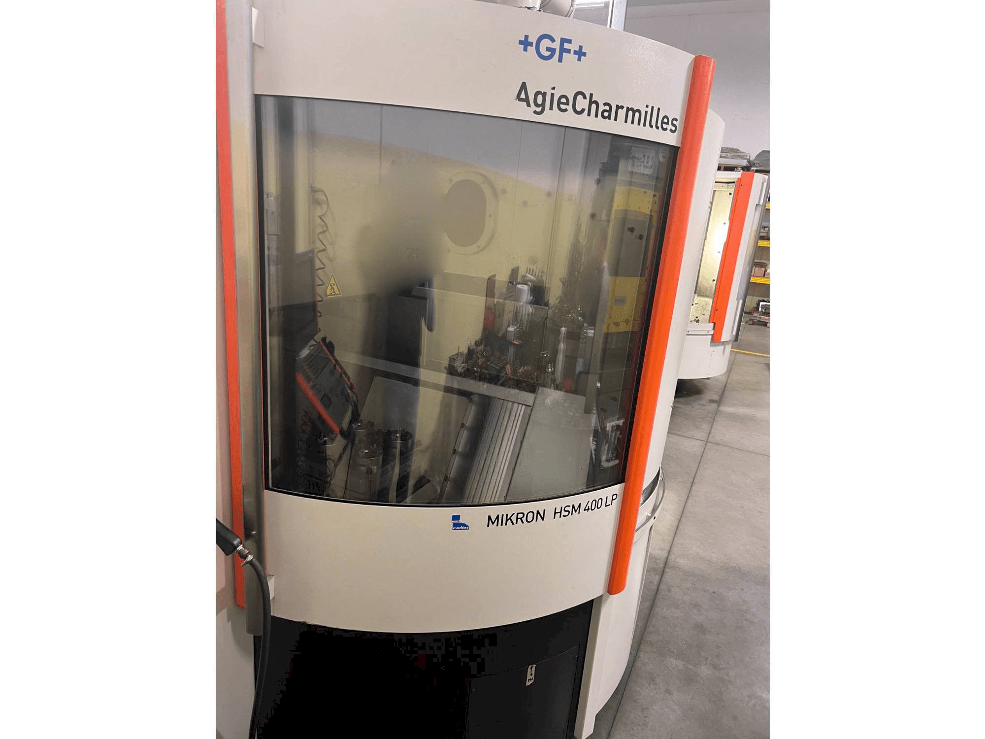Prikaz stroja AgieCharmilles MIKRON HSM 400 LP sprijeda