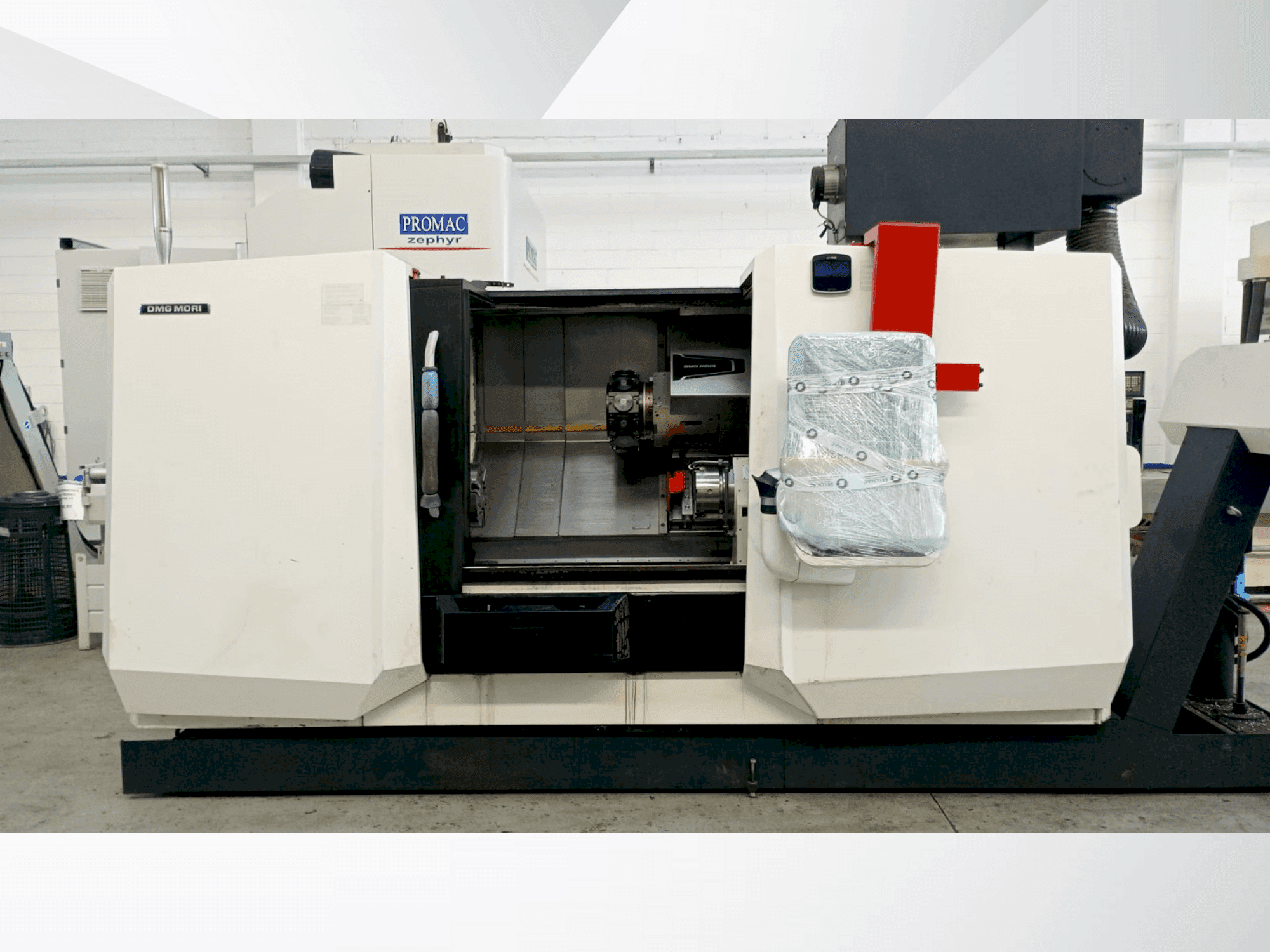 Prikaz stroja DMG MORI CLX 550 sprijeda