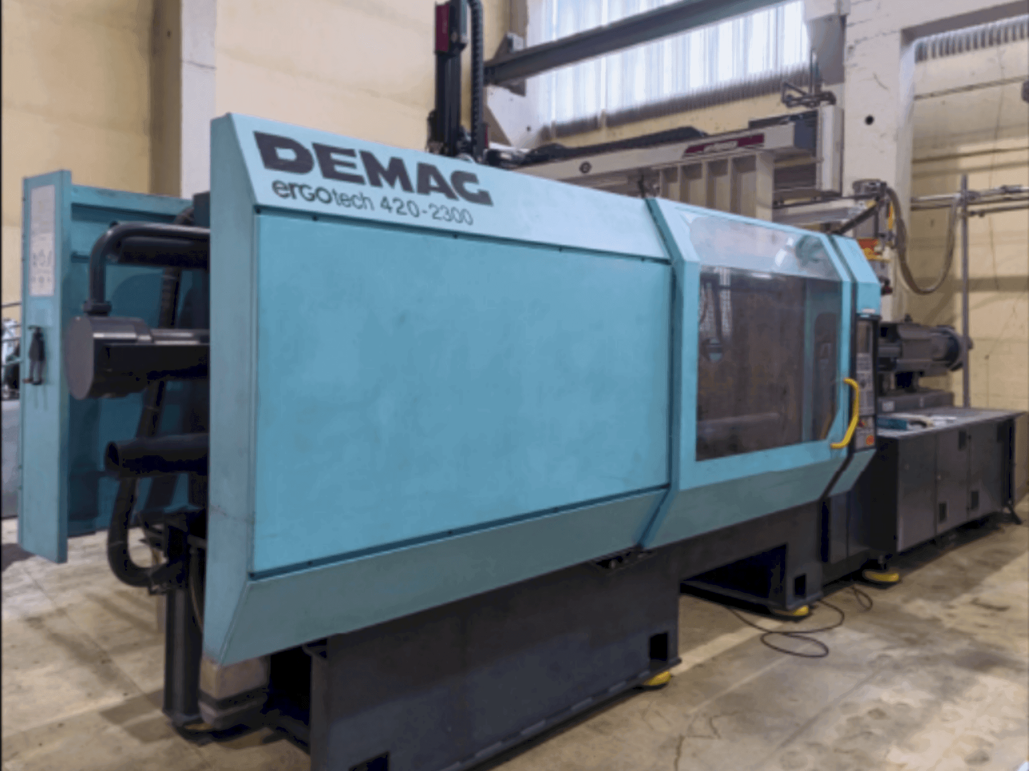Prikaz stroja DEMAG Ergotech 4200-2300 sprijeda