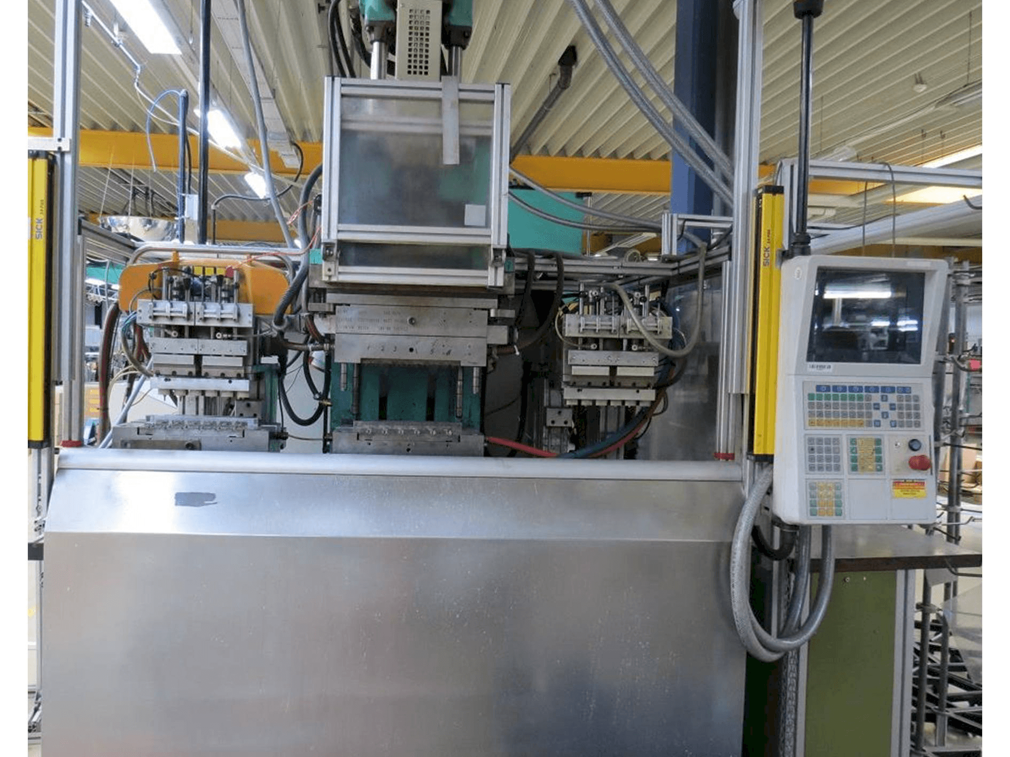 Prikaz stroja Arburg Allrounder CENTEX 270 C 400-100 sprijeda