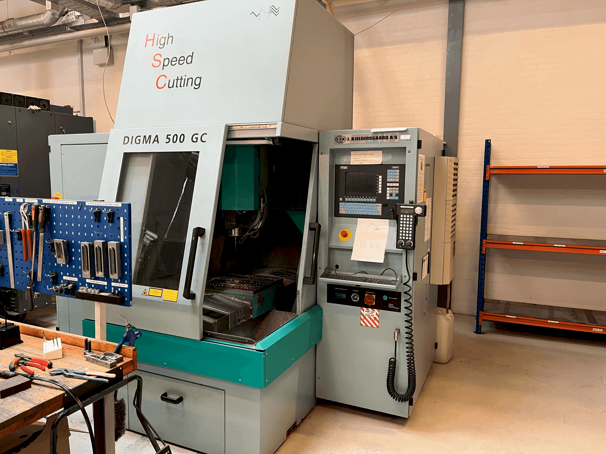 Prikaz stroja DIGMA 500 GC sprijeda