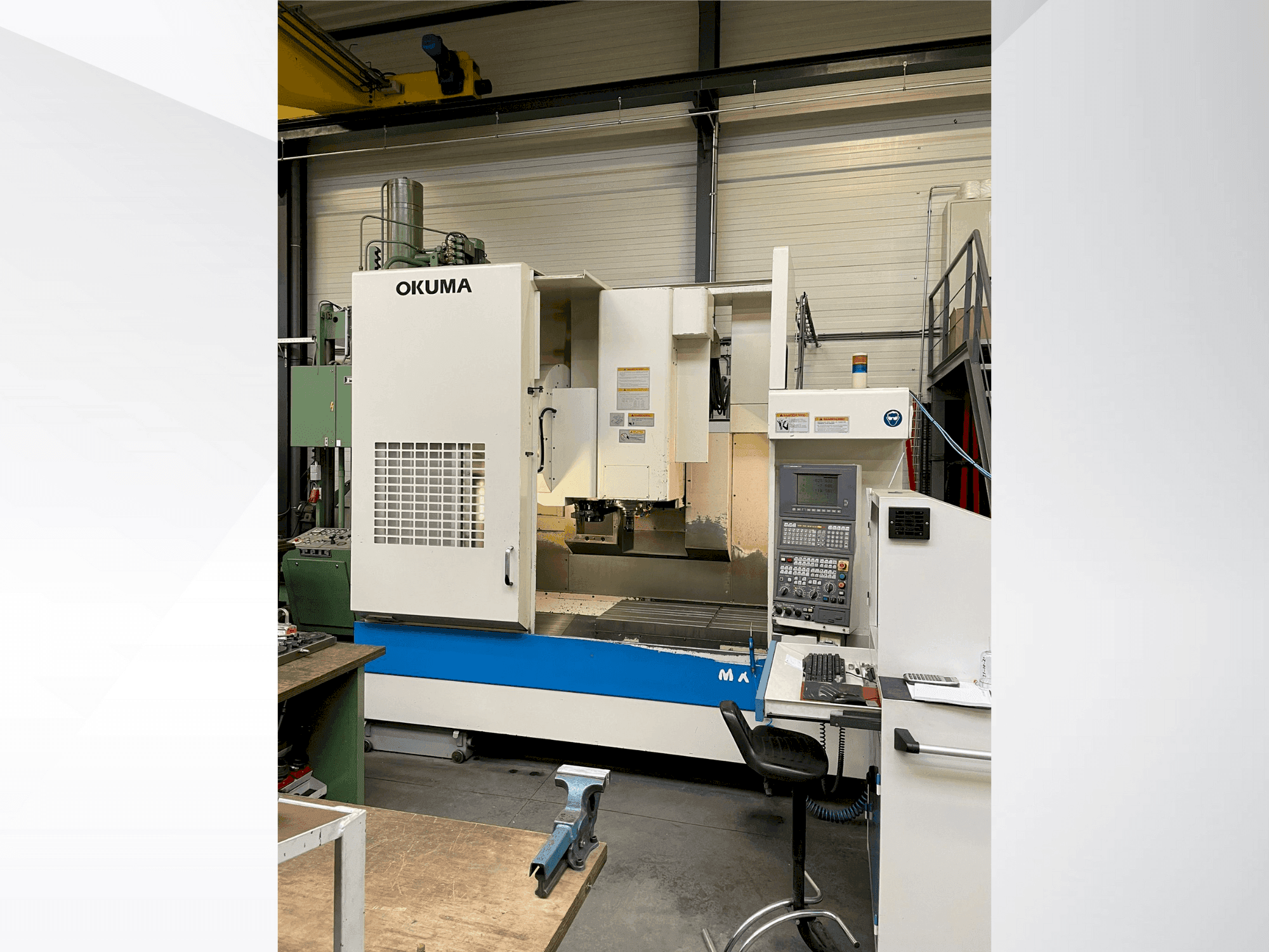 Prikaz stroja Okuma MX-55VB sprijeda
