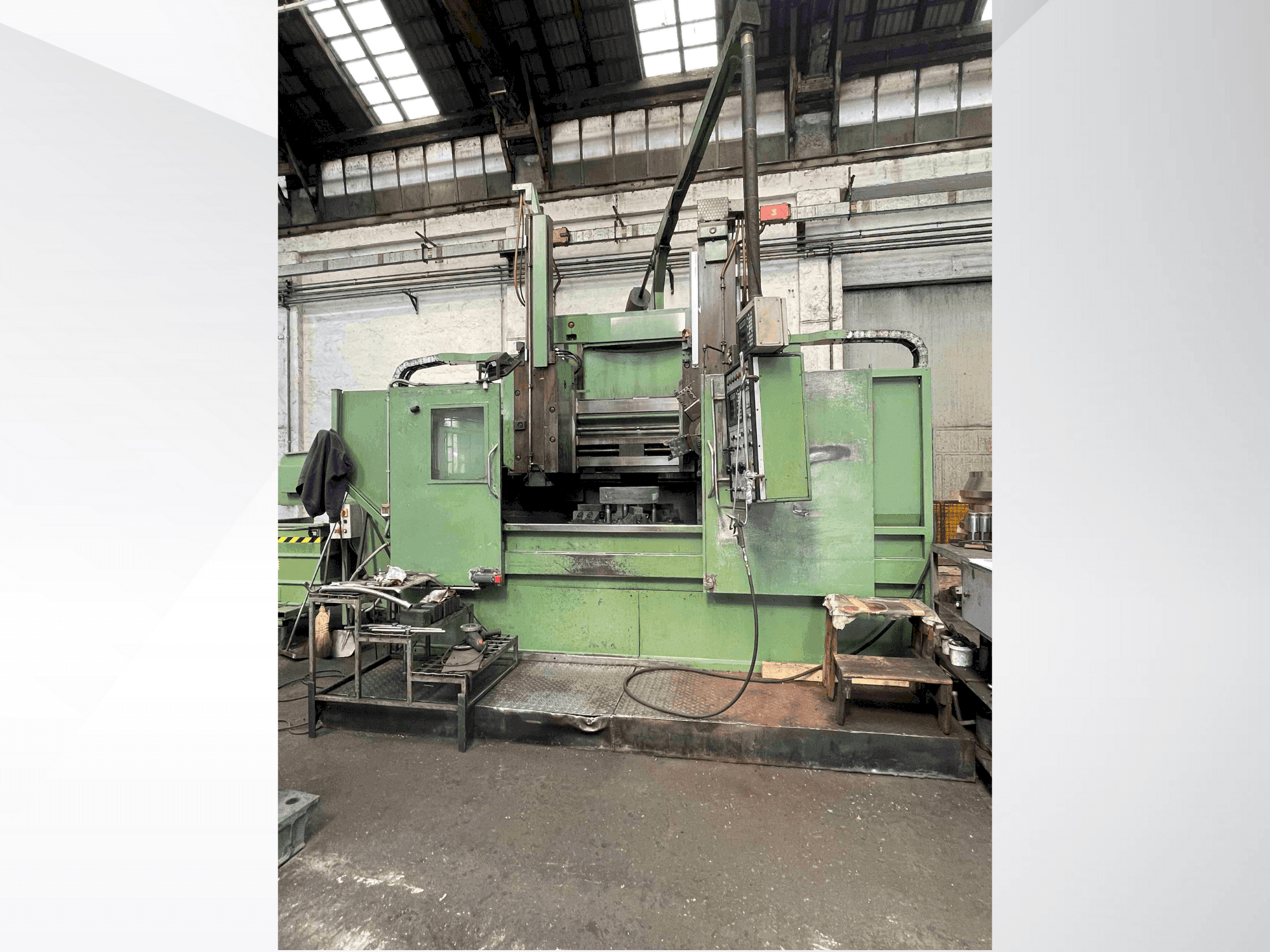 Prikaz stroja MORANDO VS 12 sprijeda